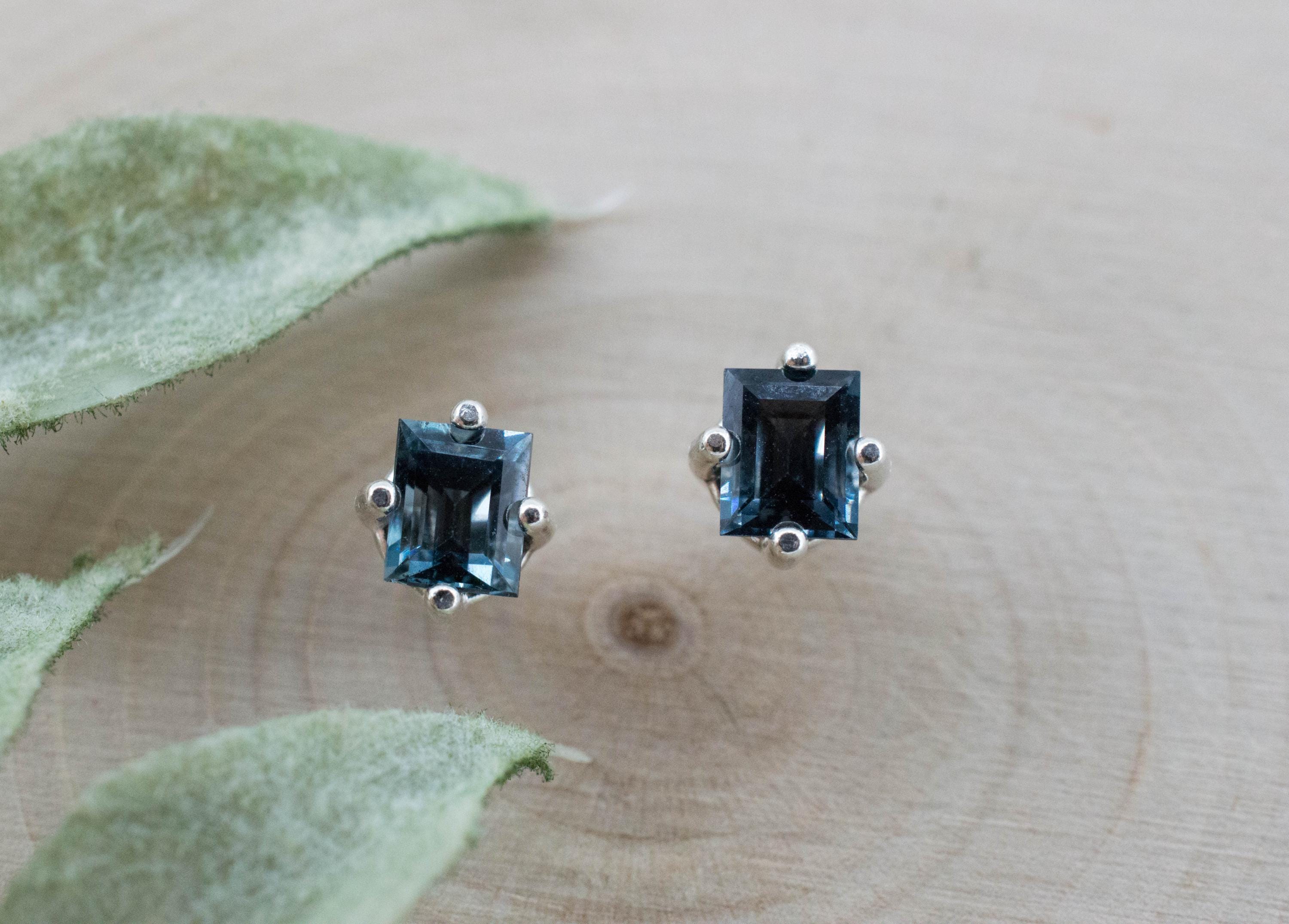 Gray Spinel Earrings; Natural Untreated Mozambique Spinel; 1.140cts