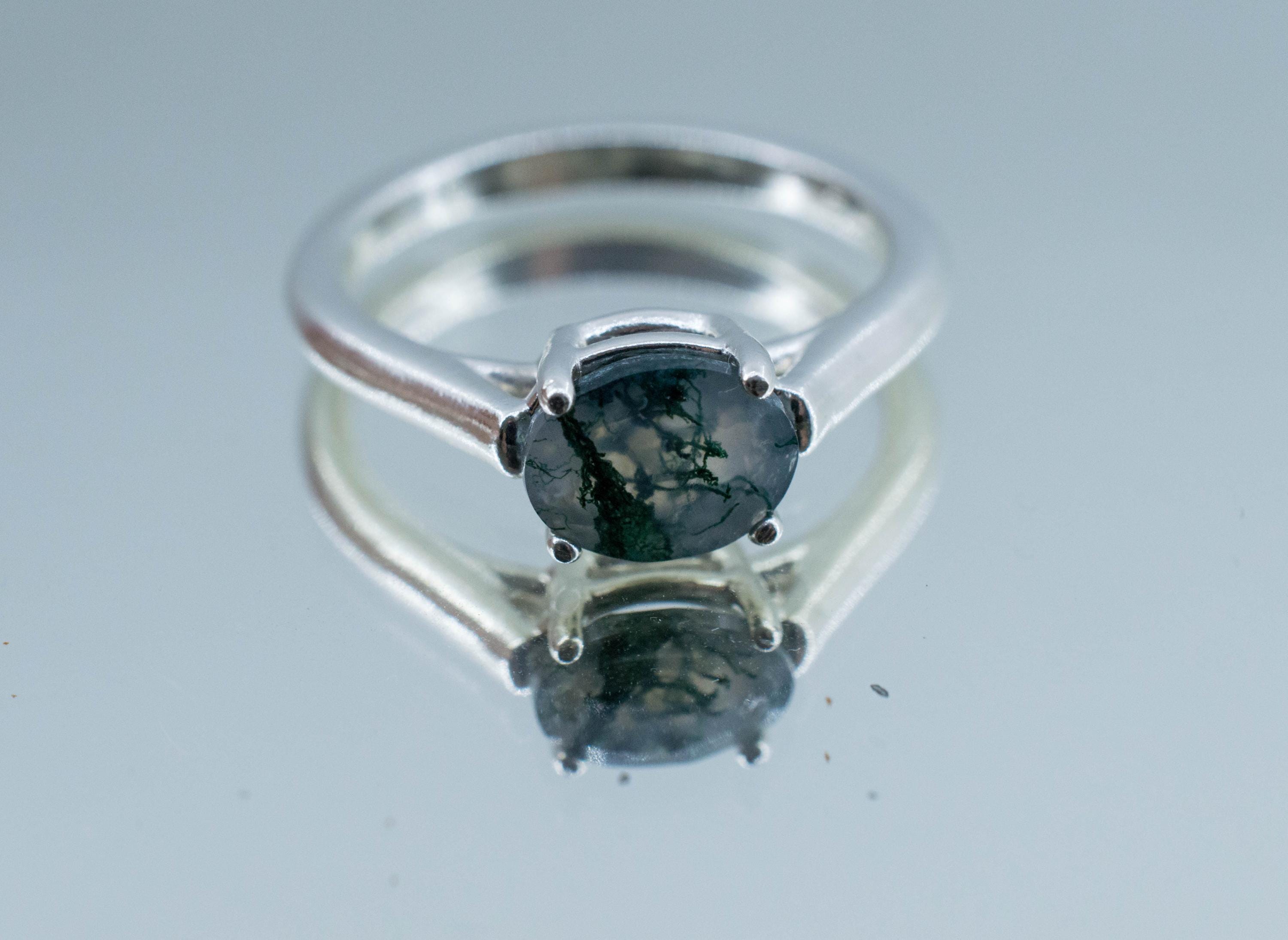 Green Moss Agate Ring; Natural Untreated India Moss Agate; 0.980cts