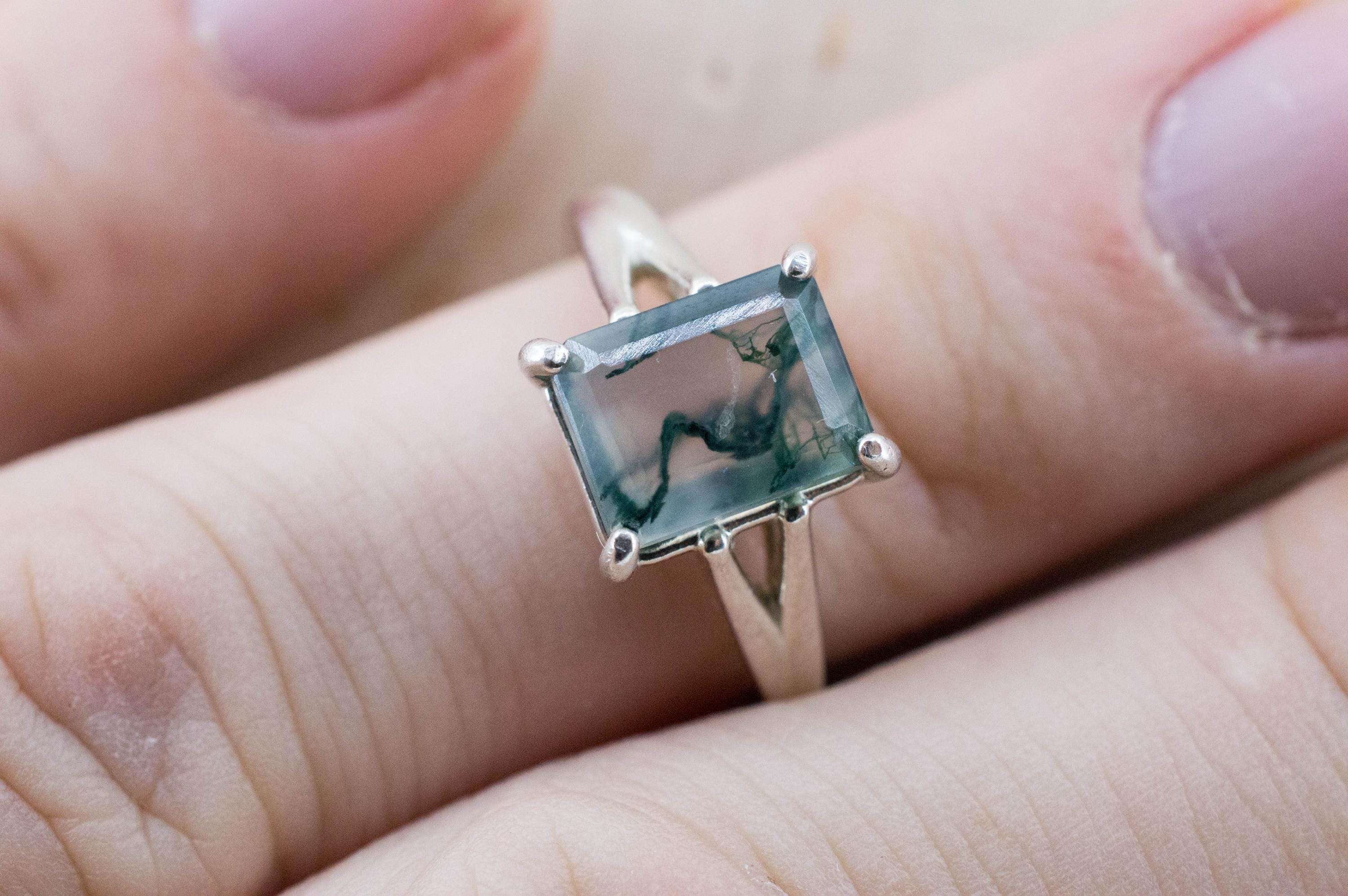 Green Moss Agate Ring; Natural Untreated India Moss Agate; 2.535cts