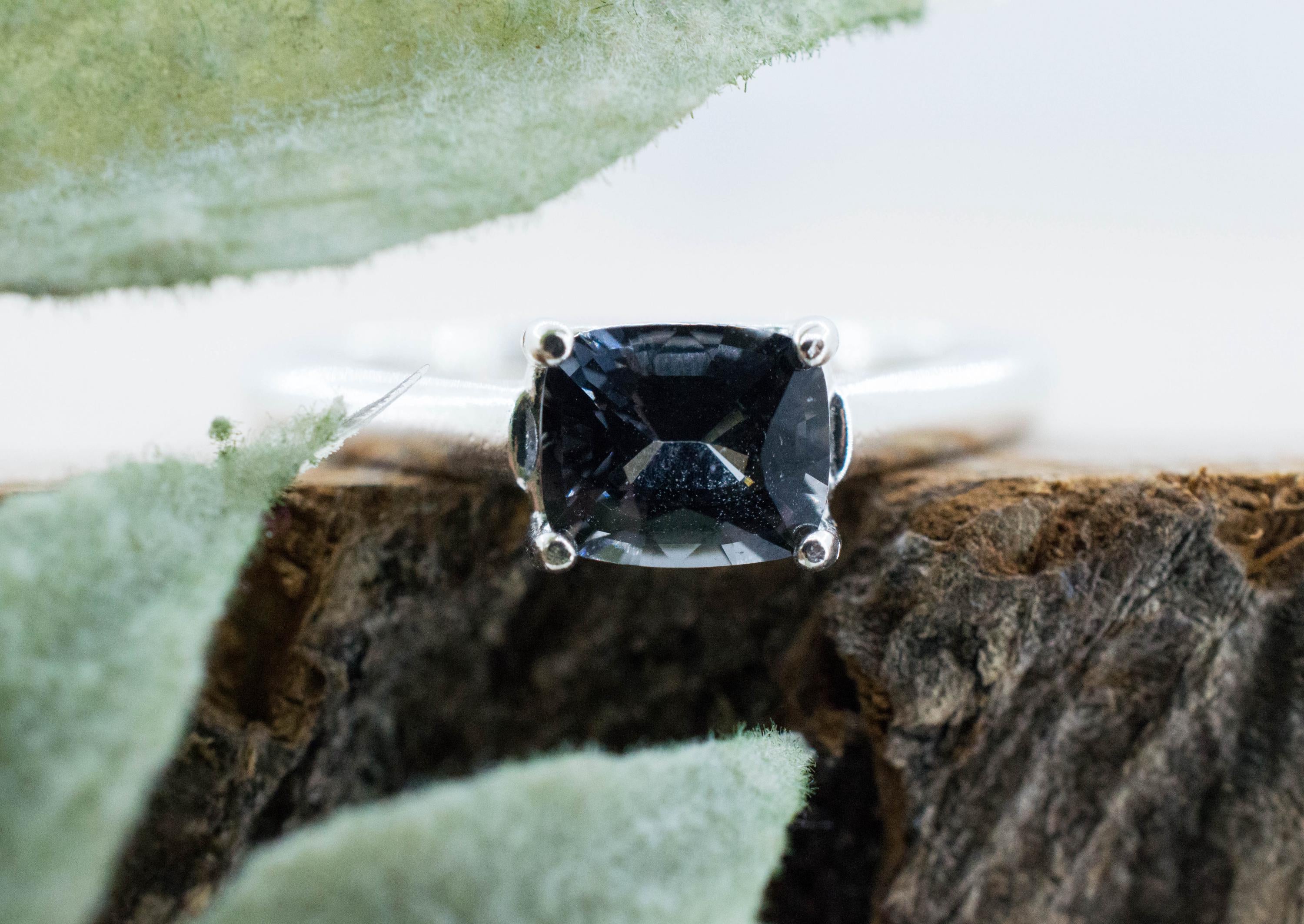 Gray Spinel Ring; Natural Untreated Burma Spinel; 1.070cts