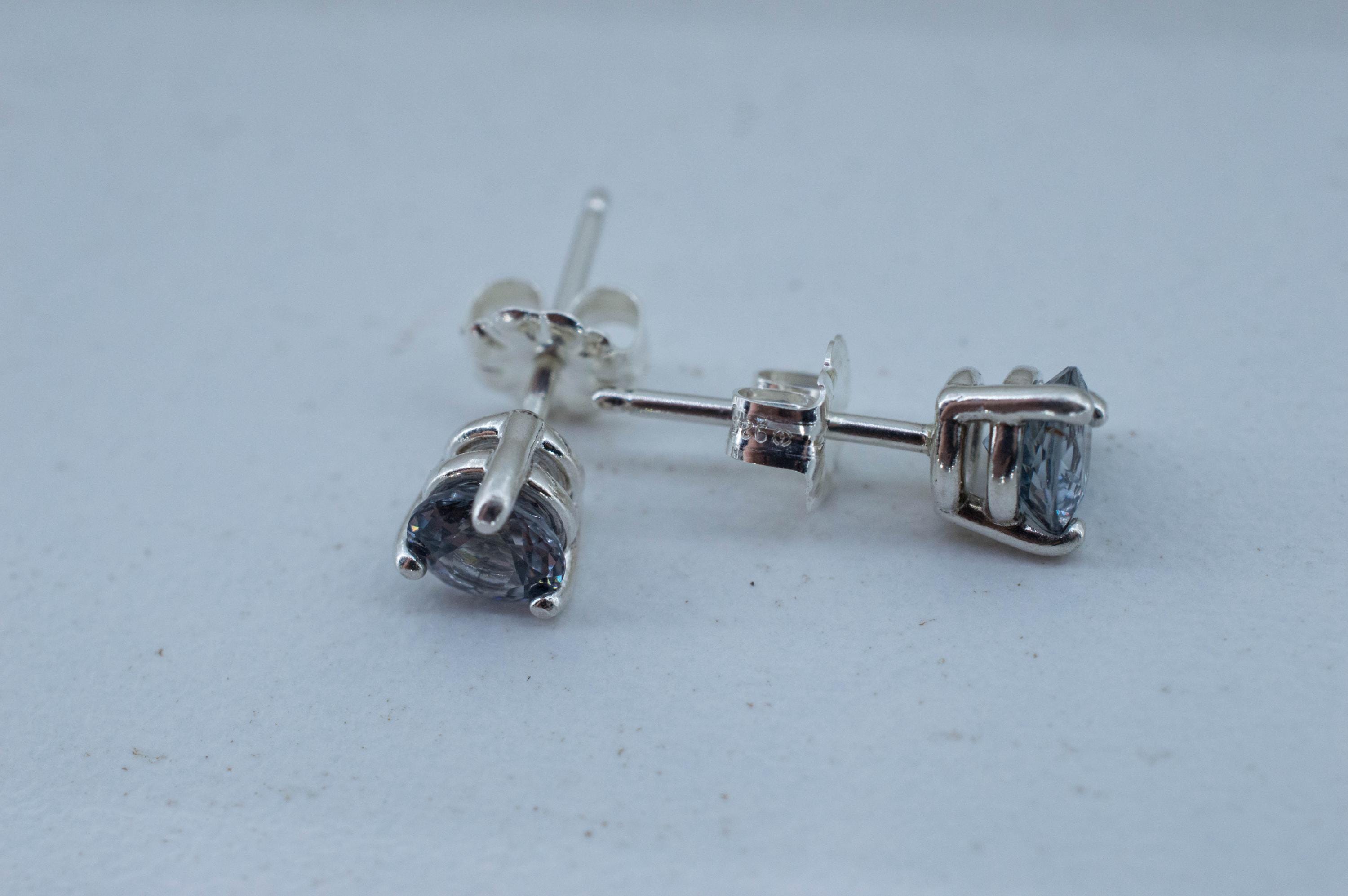 Gray Spinel Earrings; Natural Untreated Mozambique Spinel; 1.090cts
