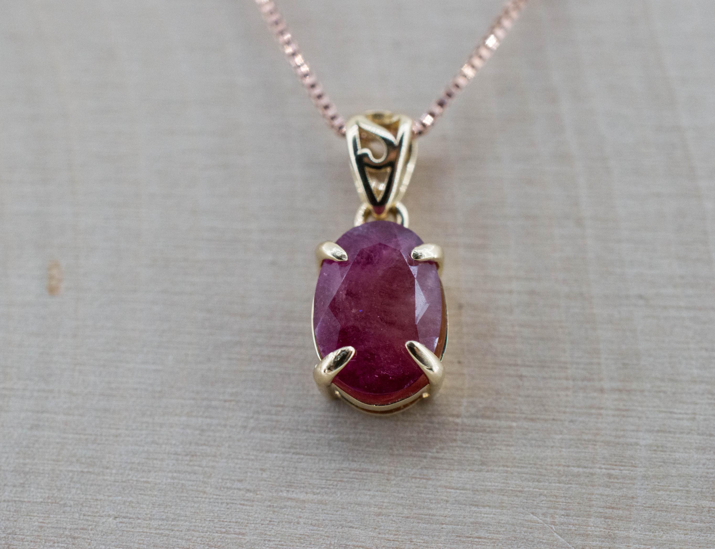 Red Beryl Pendant; Natural Untreated USA Bixbite; 0.870cts