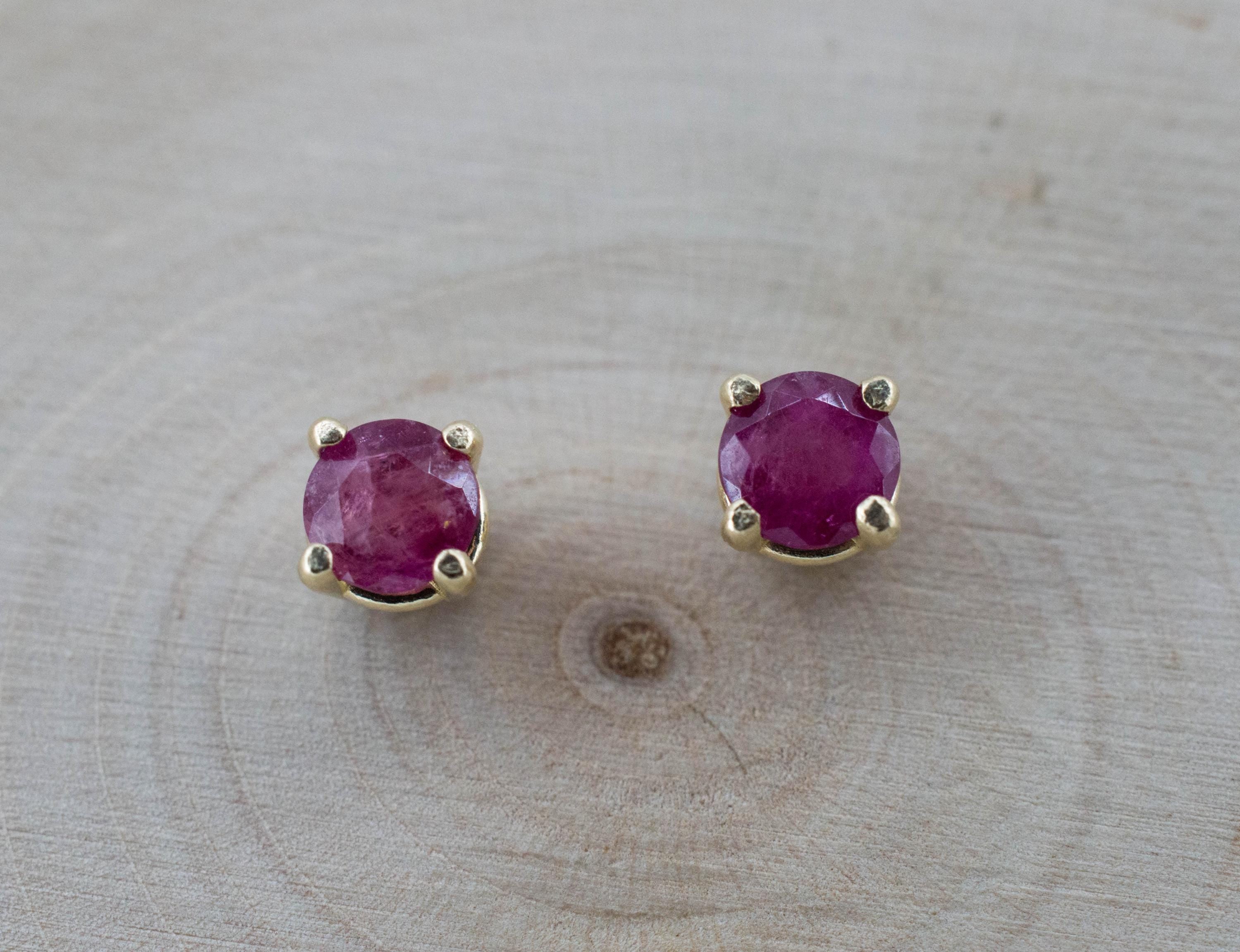 Red Beryl Earrings; Natural Untreated USA Bixbite; 0.680cts