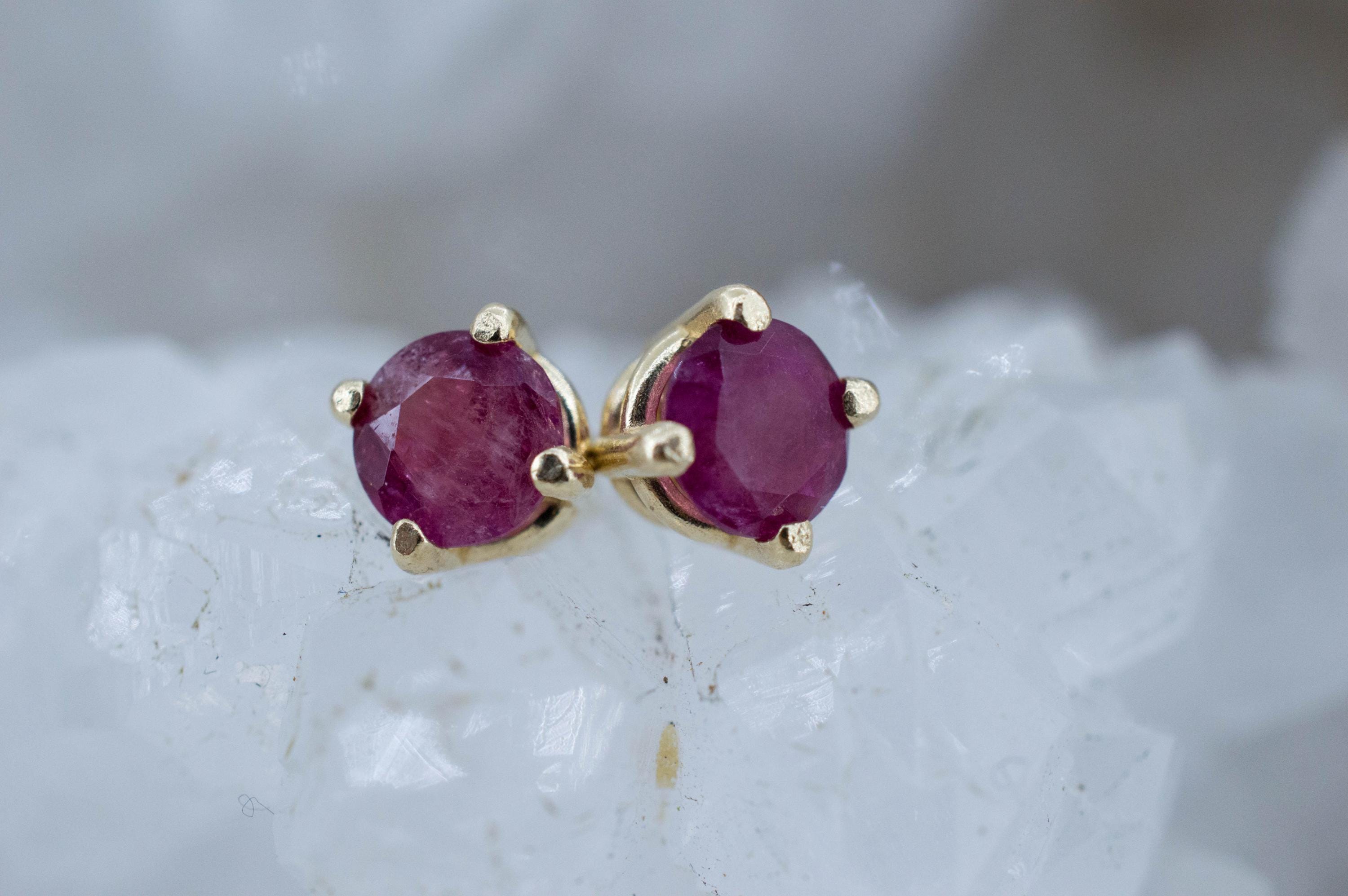 Red Beryl Earrings; Natural Untreated USA Bixbite; 0.680cts