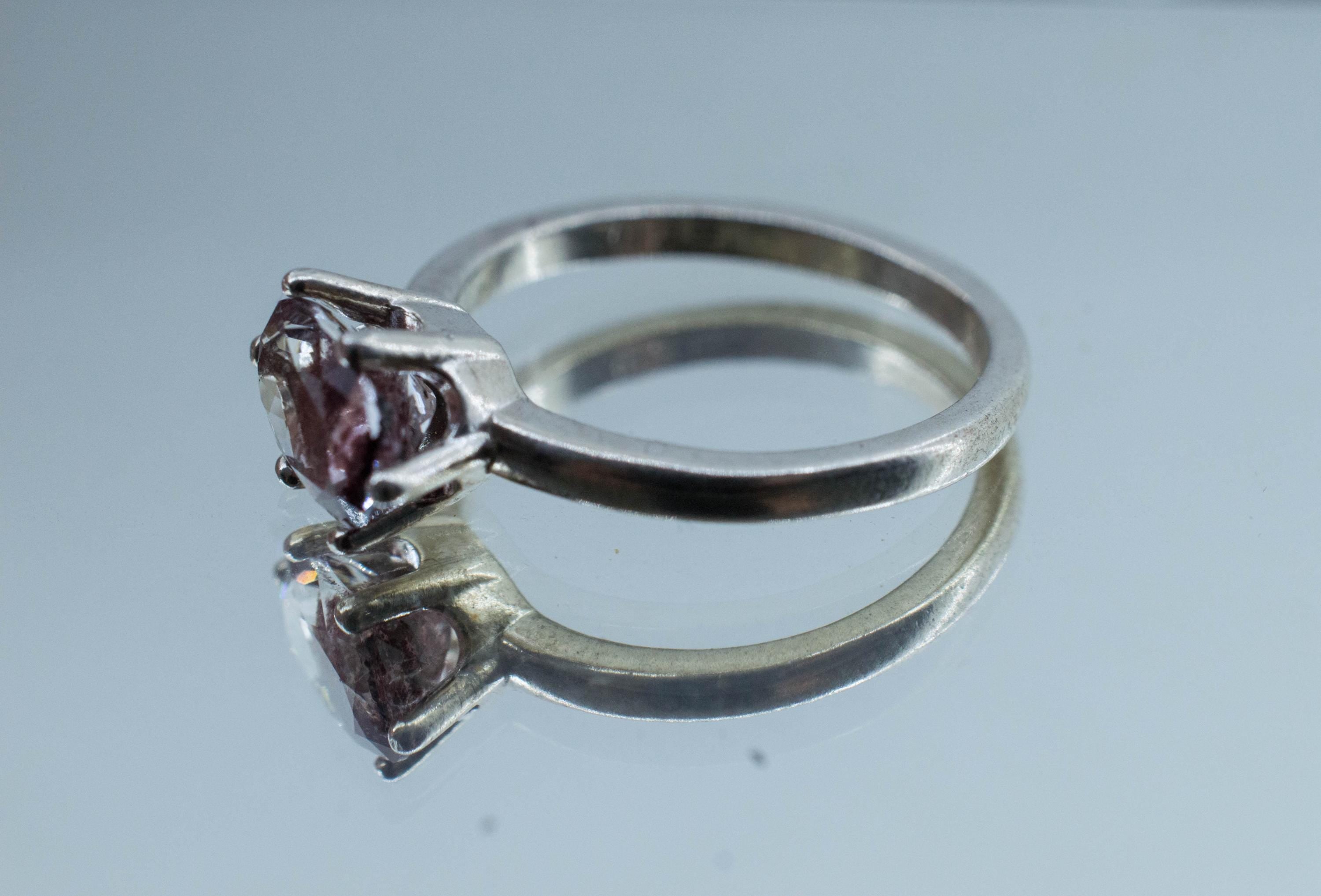 Hematite Quartz Ring; Natural Untreated India Sunset Phantom Quartz; 1.265cts