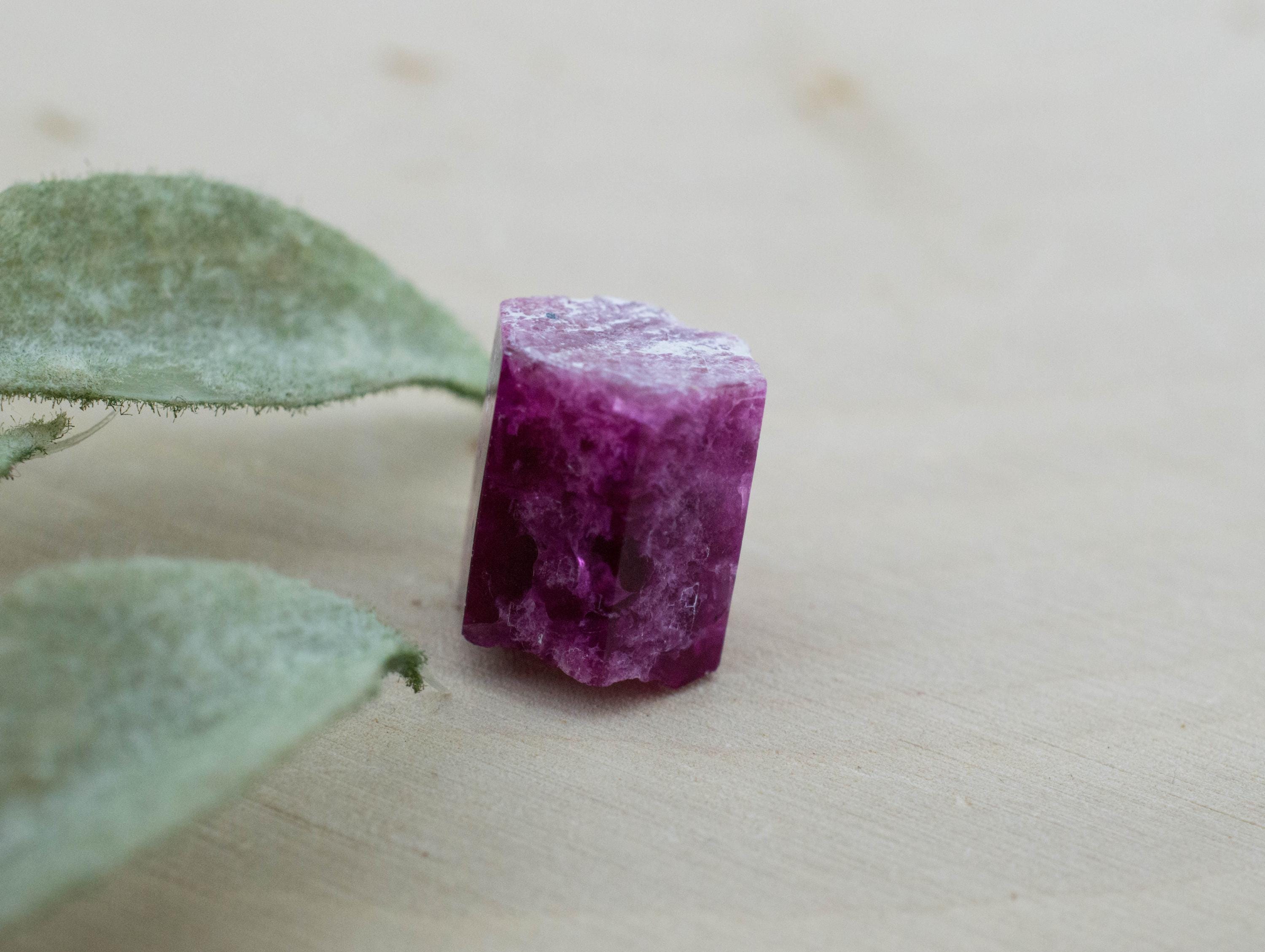 Red Beryl Mineral Specimen; Natural Untreated USA Bixbite; 7.655cts