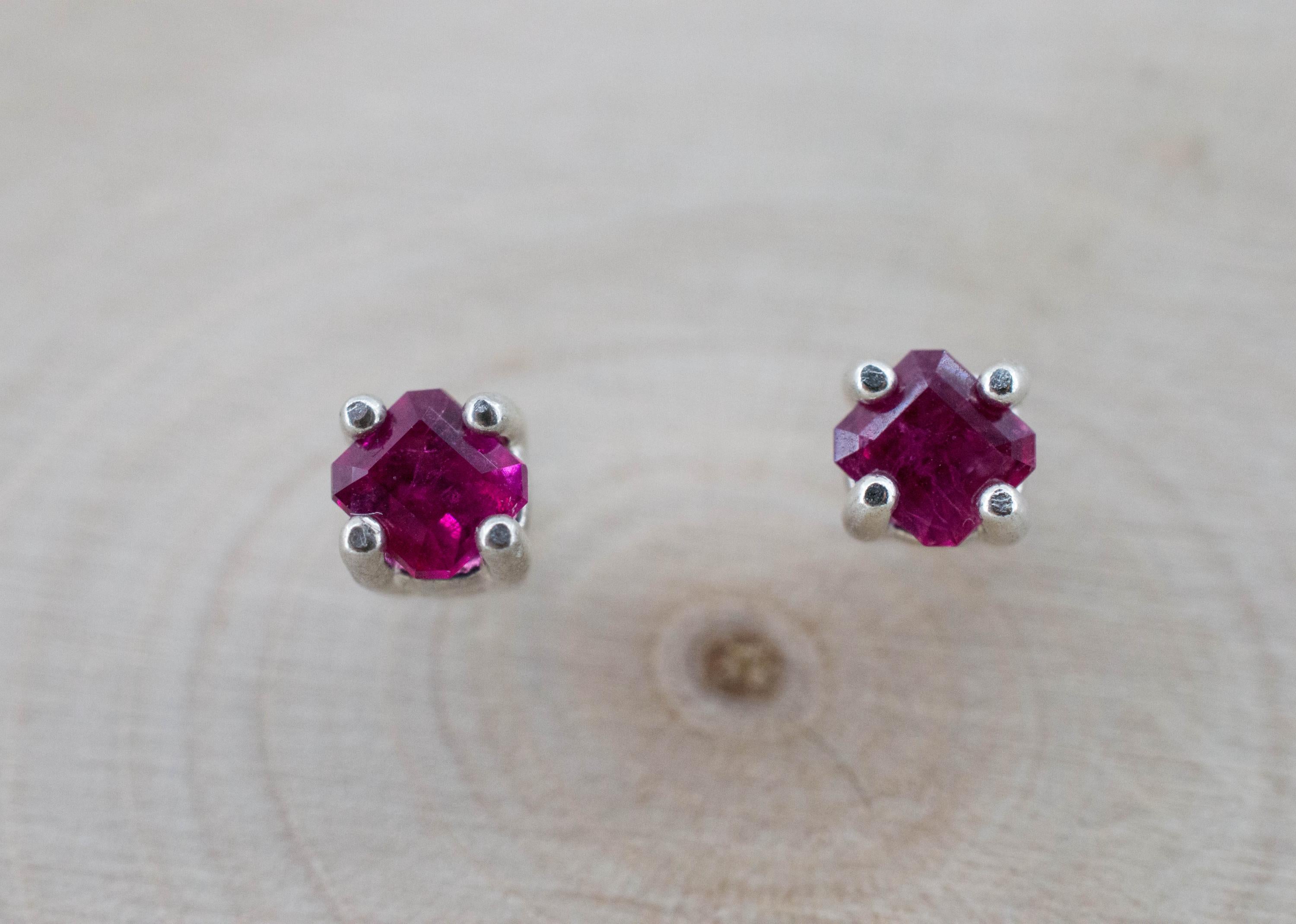 Red Beryl Earrings; Natural Untreated USA Bixbite; 0.340cts