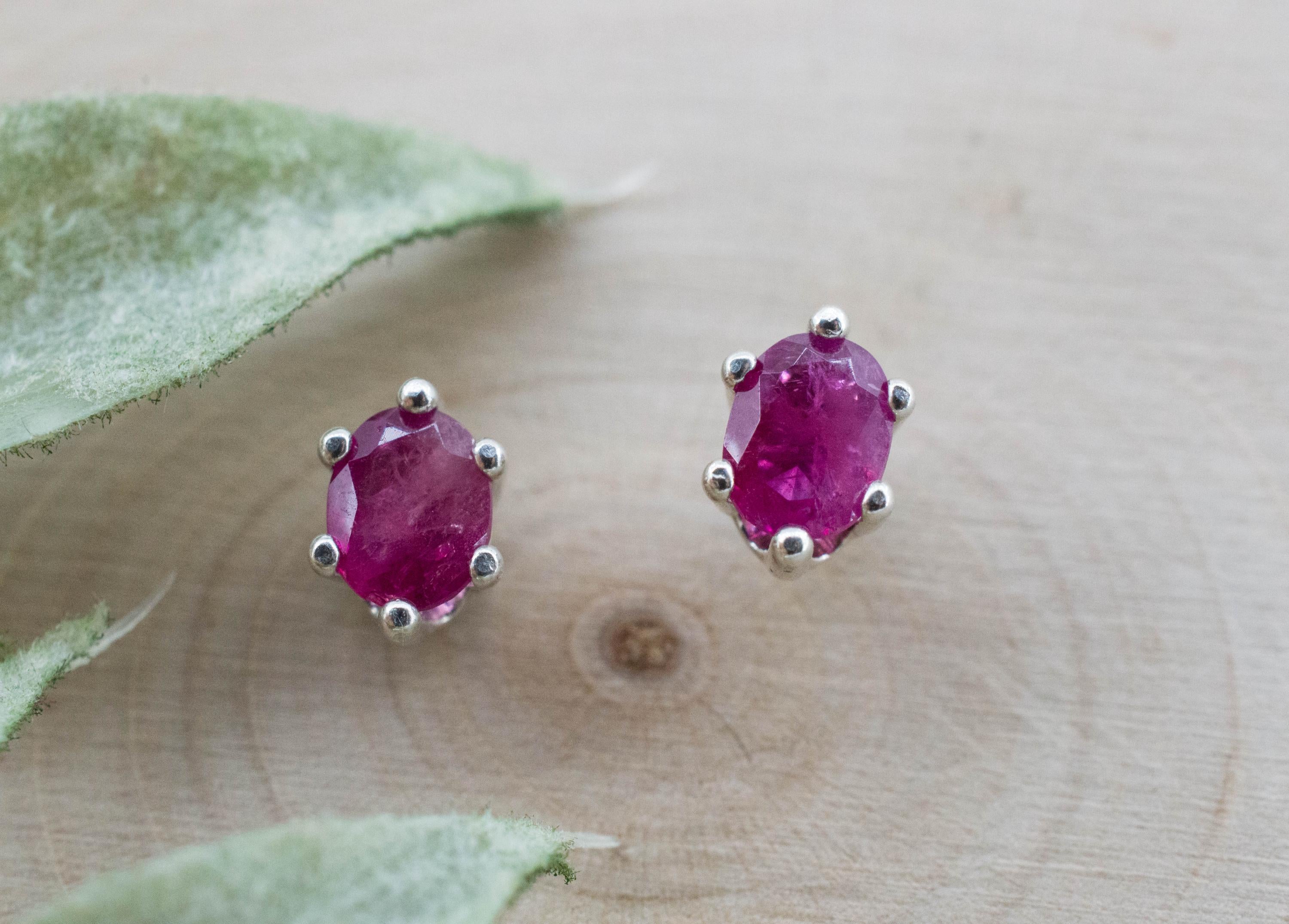 Red Beryl Earrings; Natural Untreated USA Bixbite; 0.650cts