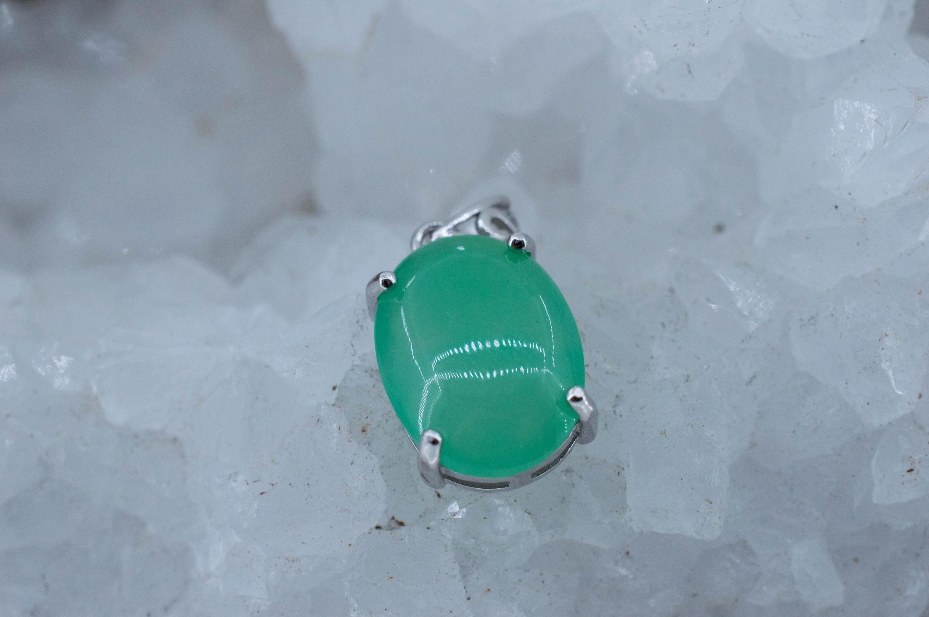 Chrysoprase Pendant; Natural Untreated Australia Chrysoprase; 4.225cts