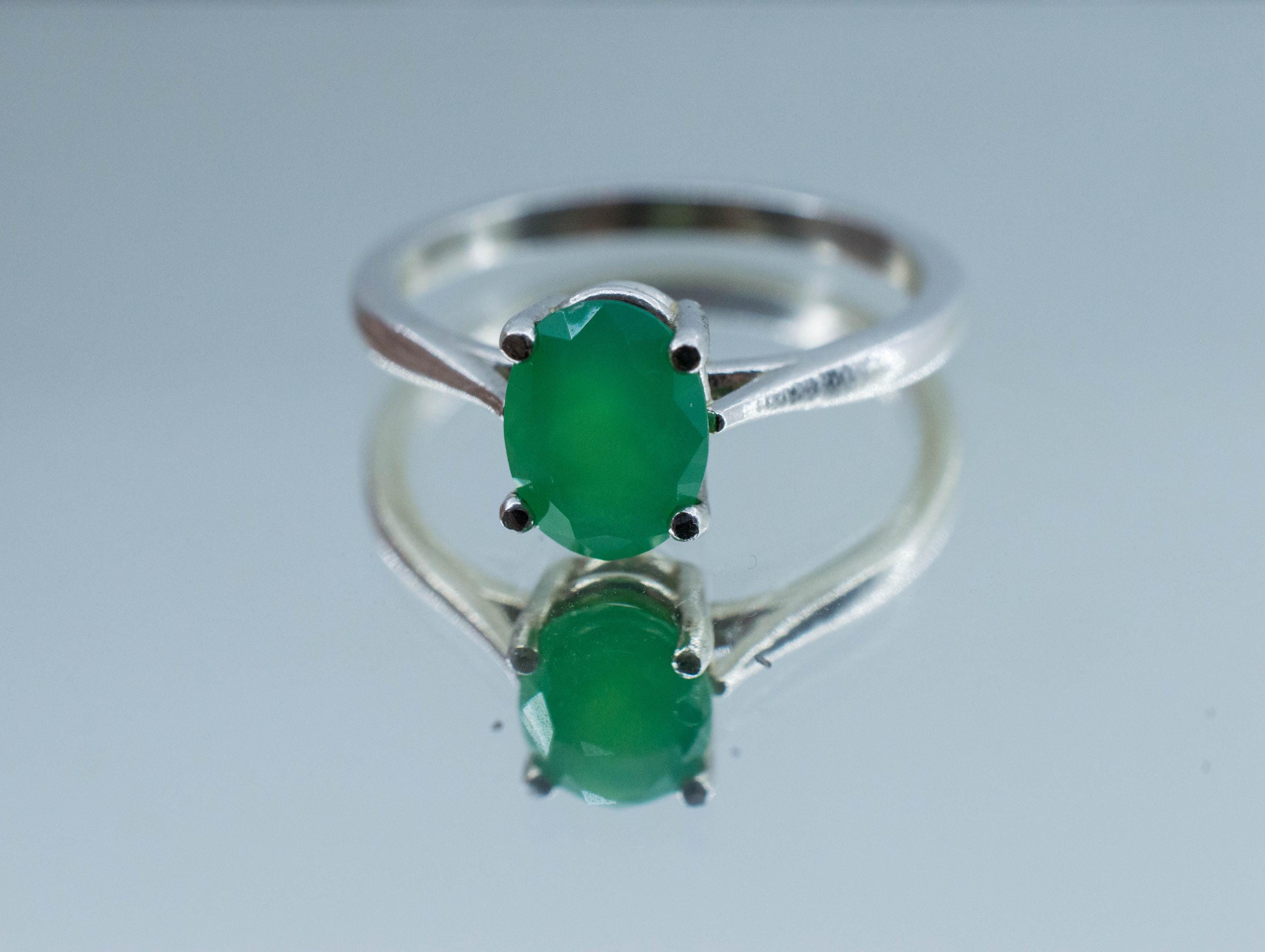 Chrysoprase Ring, Natural Untreated Australian Chrysoprase; 1.070cts