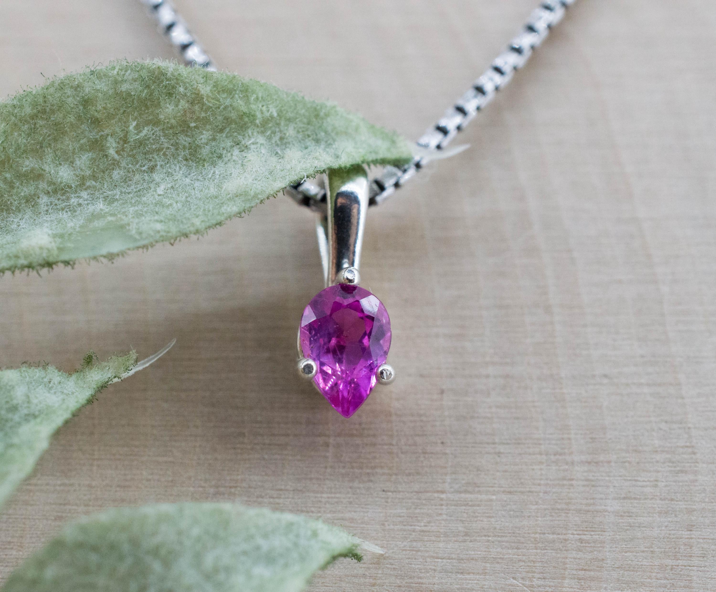 Pink Sapphire Pendant; Natural Untreated Vietnam Sapphire; 0.675cts