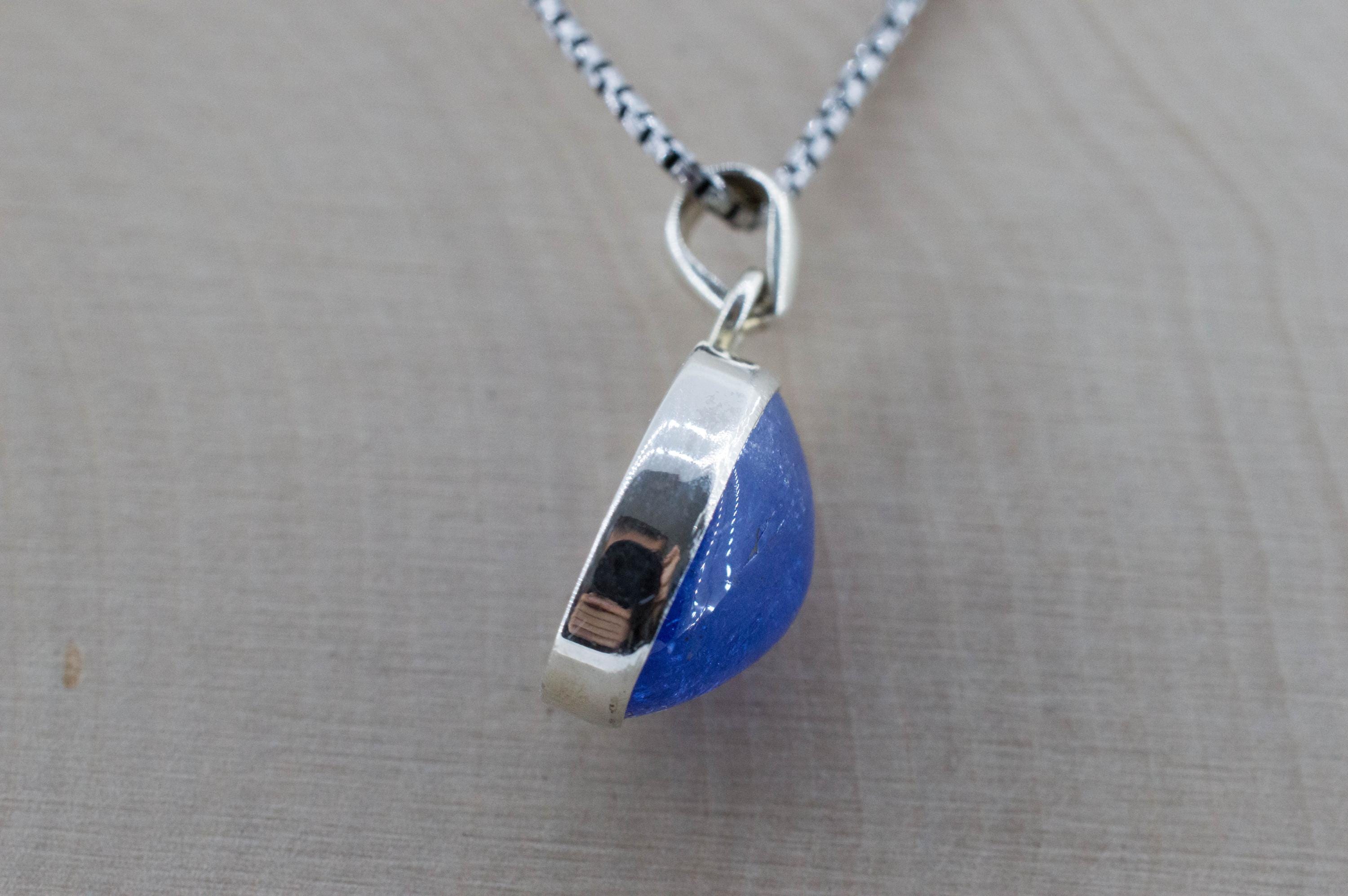 Tanzanite Pendant; Natural Tanzania Tanzanite; 7.950cts