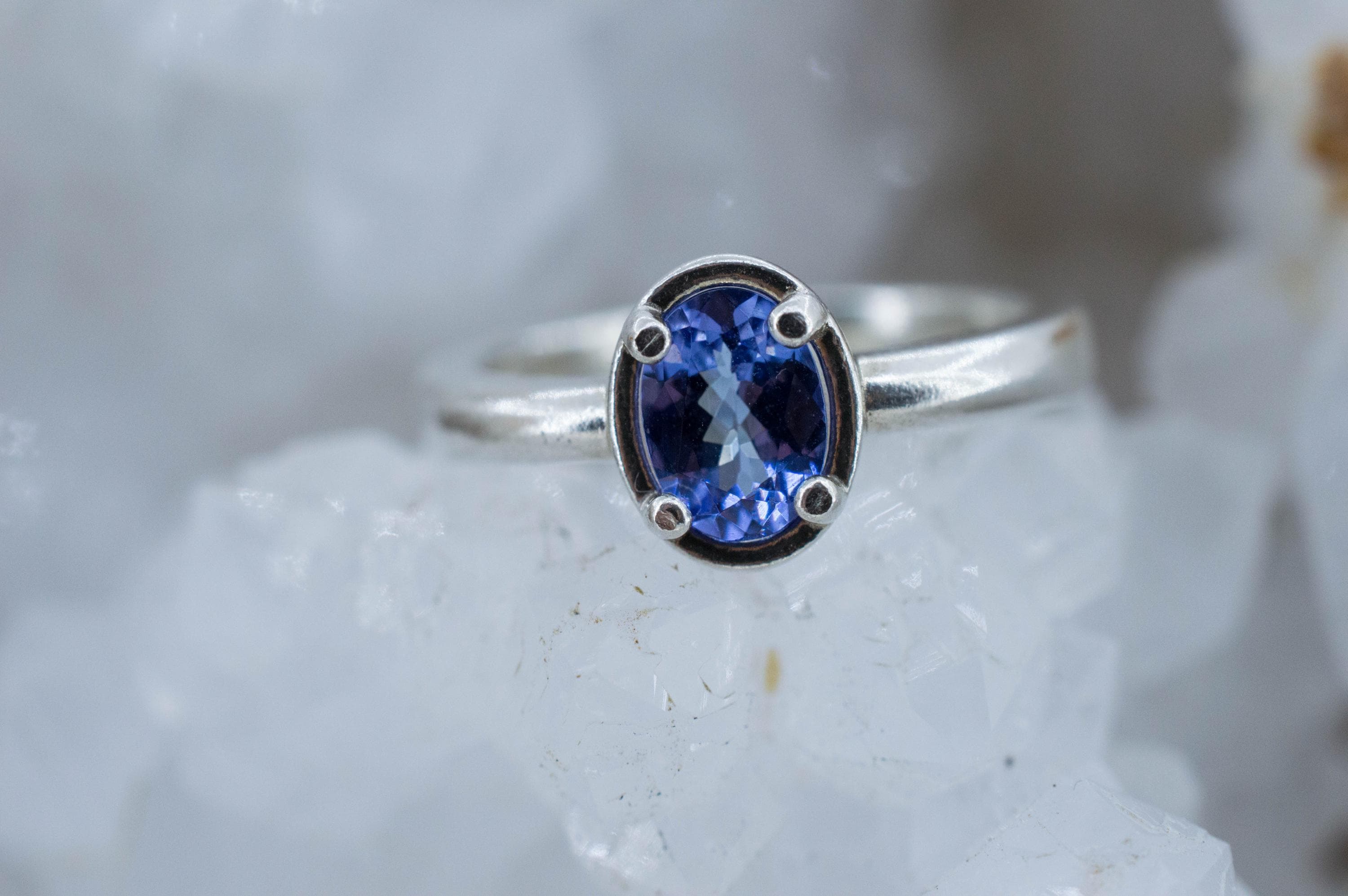 Tanzanite Ring; Natural Tanzania Tanzanite; 0.775cts