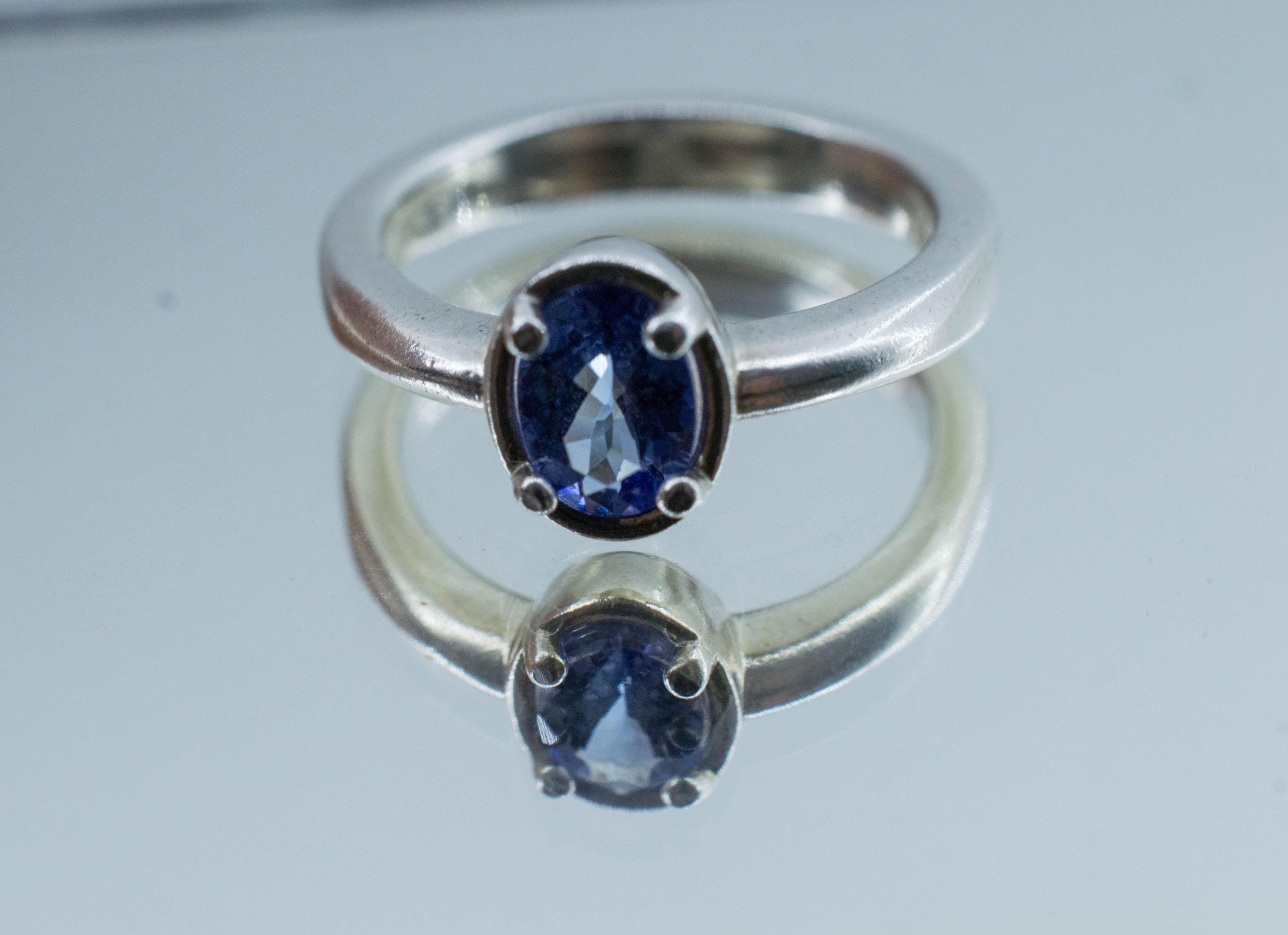 Tanzanite Ring; Natural Tanzania Tanzanite; 0.775cts