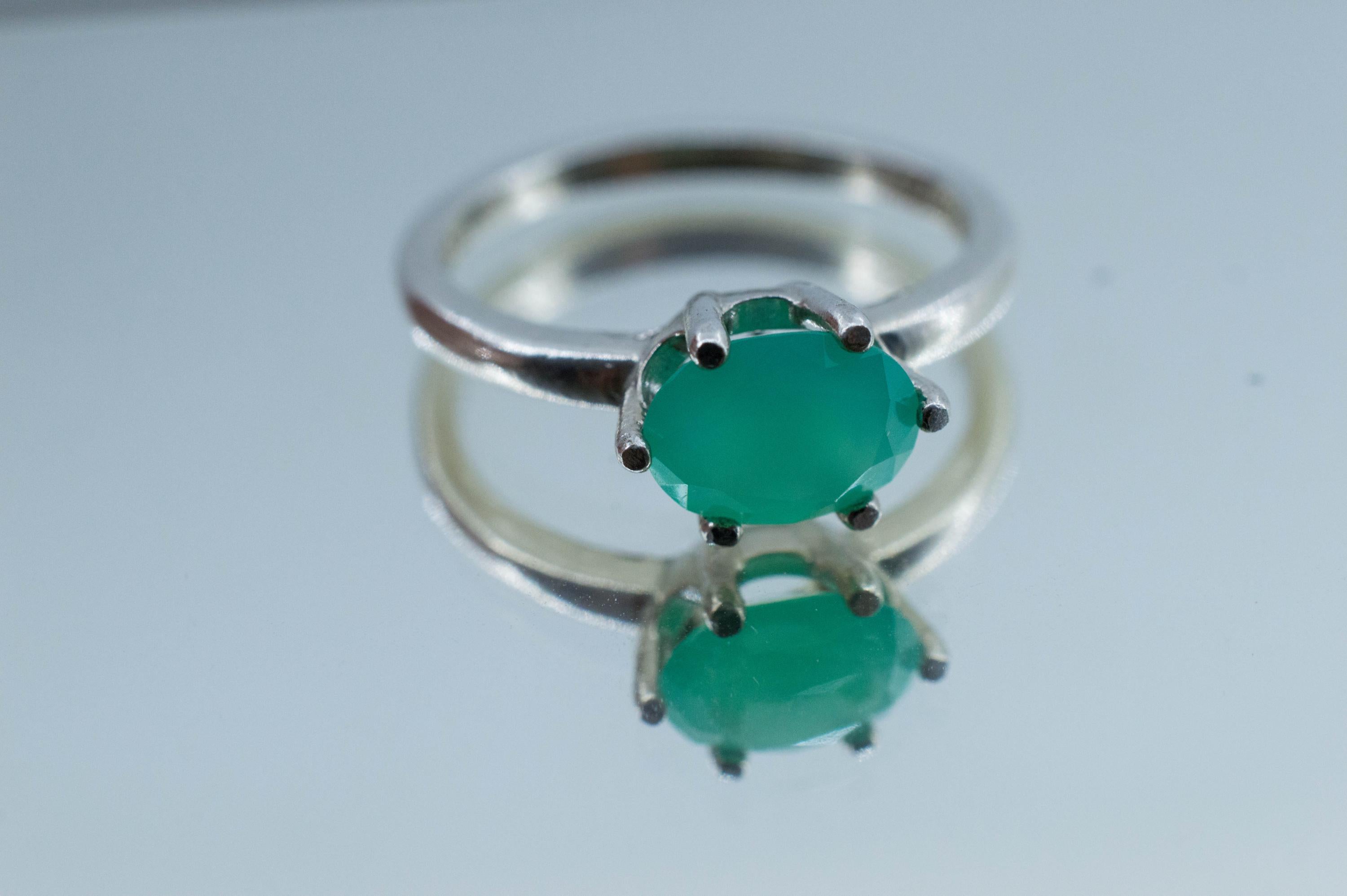 Chrysoprase Ring, Natural Untreated Australian Chrysoprase; 1.105cts