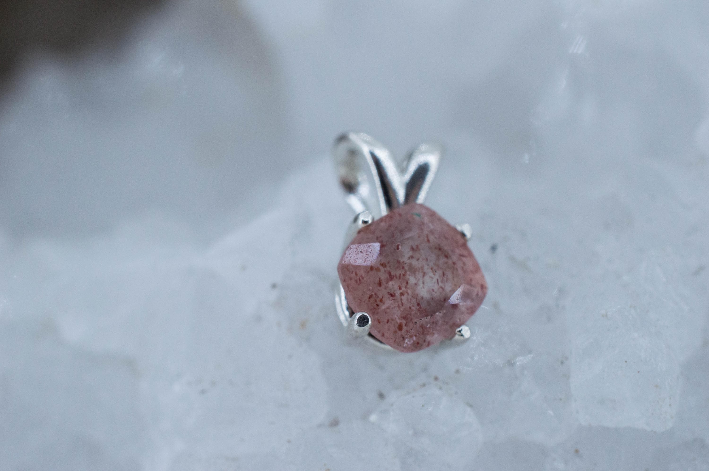 Strawberry Quartz Pendant; Natural Untreated Kazakhstan Strawberry Quartz; 1.310cts