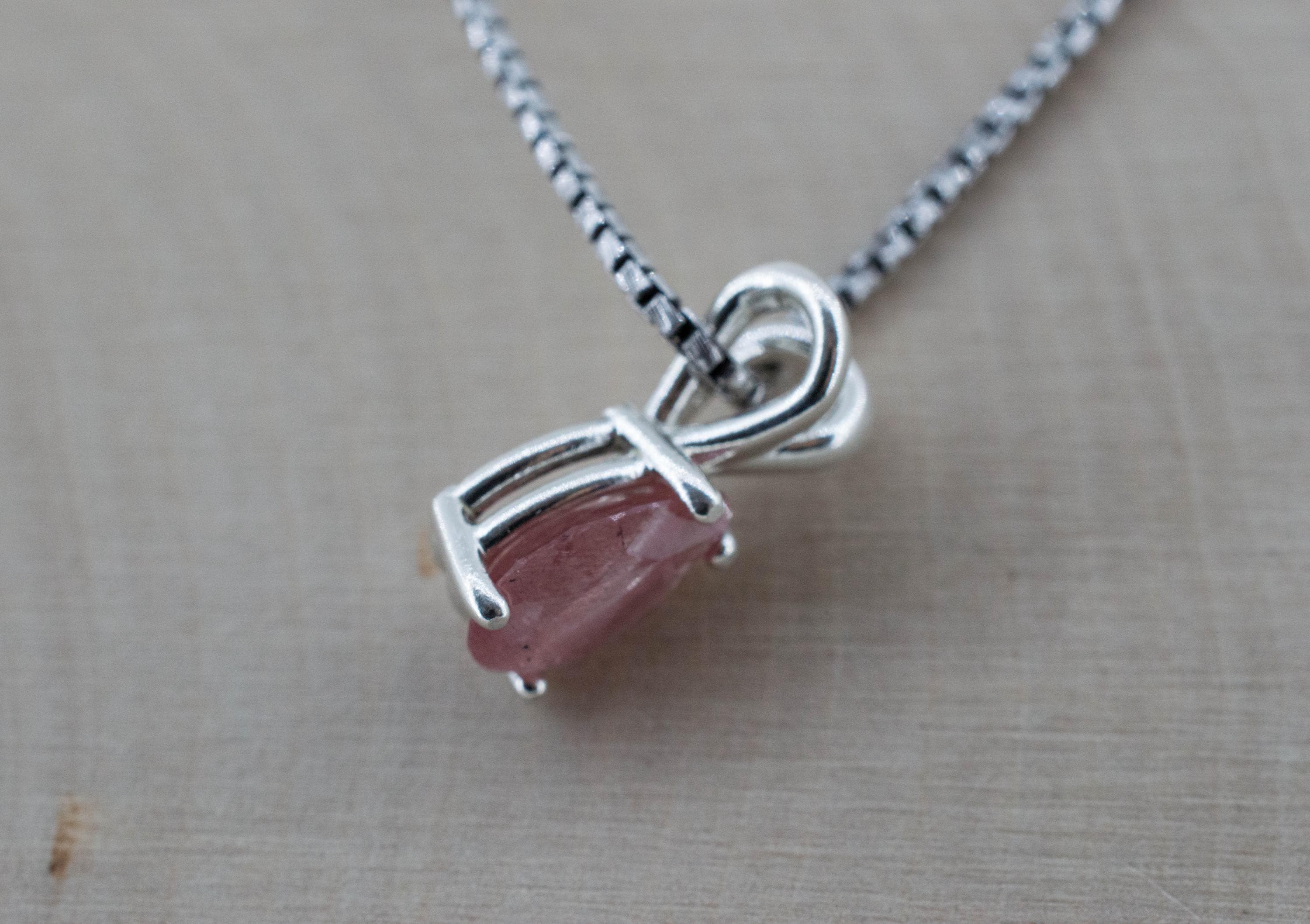 Strawberry Quartz Pendant; Natural Untreated Mexico Strawberry Quartz; 1.190cts