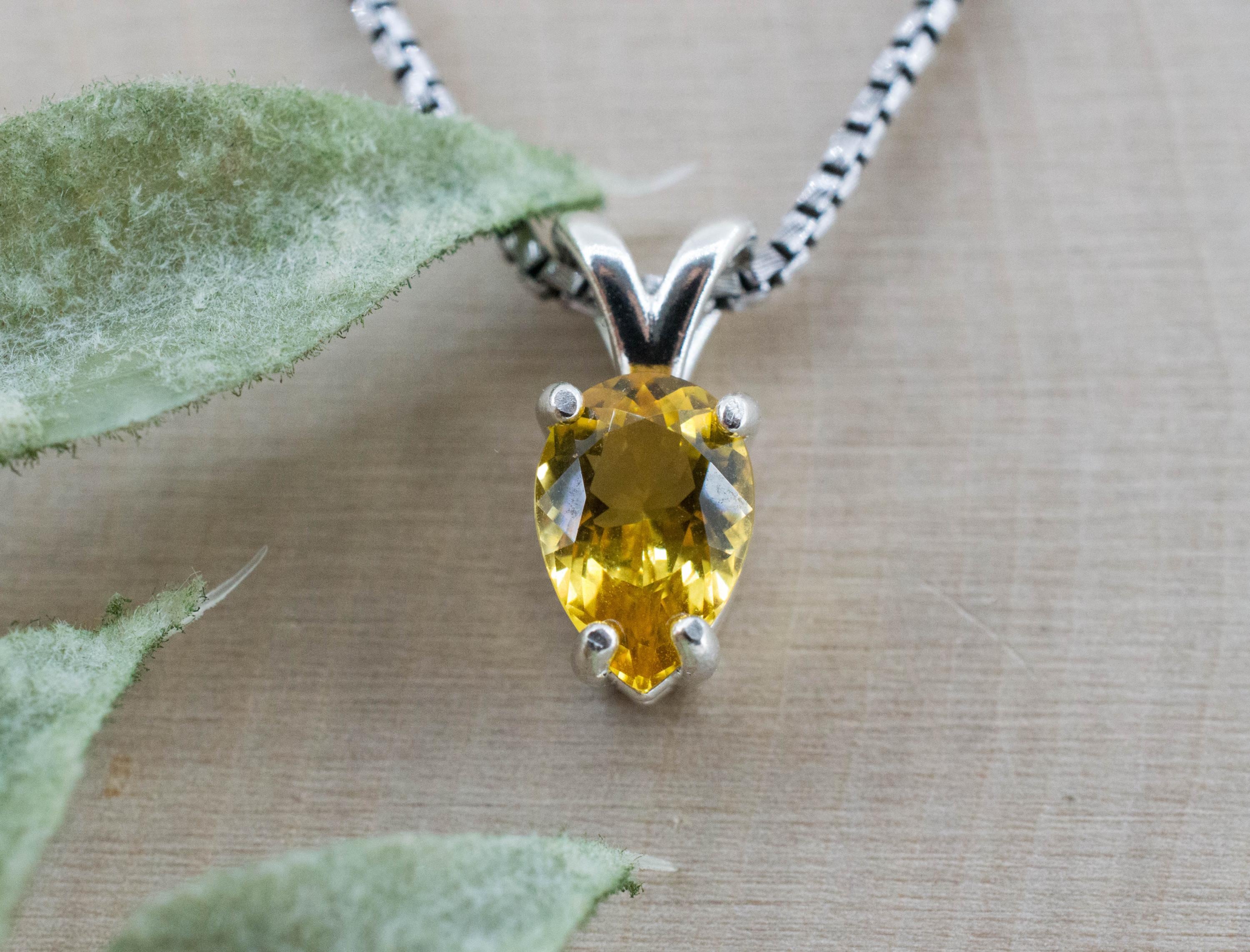 Heliodor Pendant, Natural Untreated Brazil Golden Beryl; 1.015cts