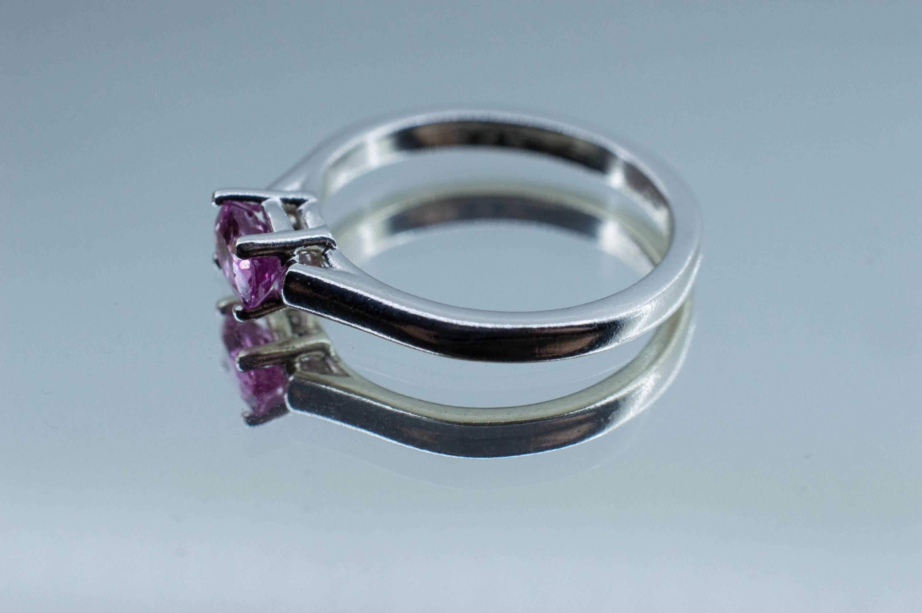 Pink Sapphire Ring, Natural Sri Lanka Sapphire; 0.665cts