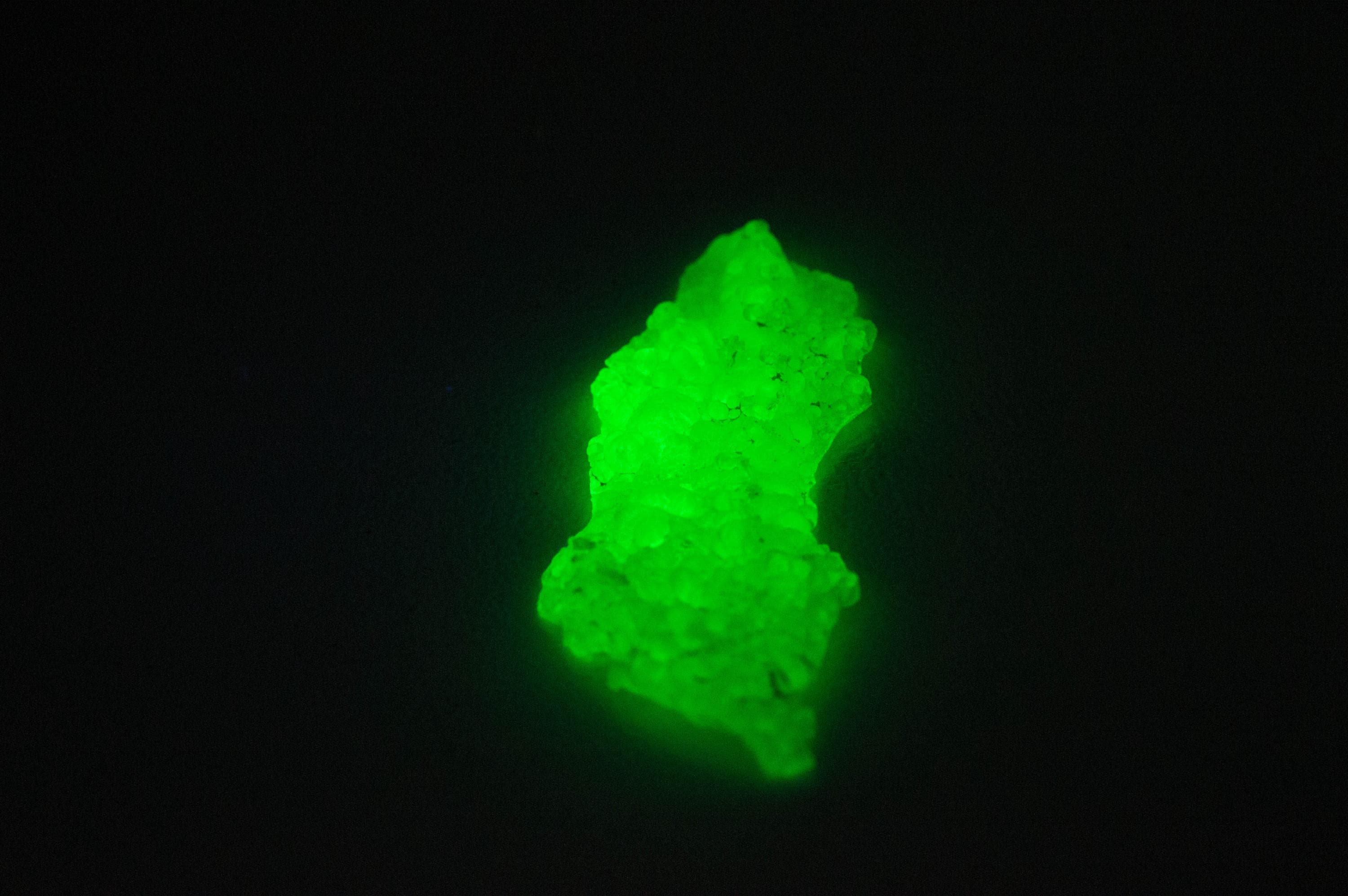 Hyalite Opal Specimen; Natural Untreated Erongo Namibia Fluorescent Opal; 9.580cts