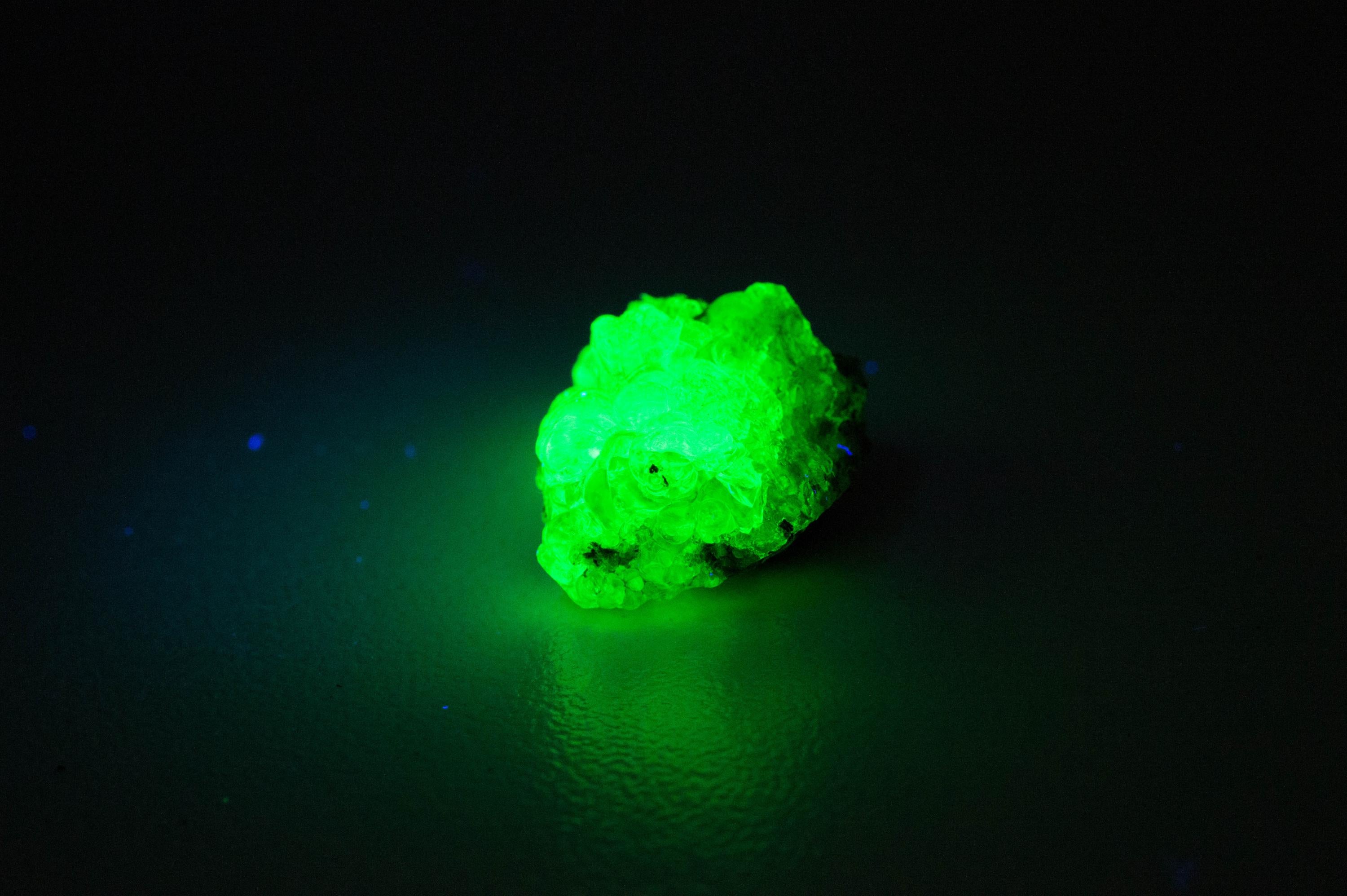 Hyalite Opal Specimen; Natural Untreated Erongo Namibia Fluorescent Opal; 13.615cts