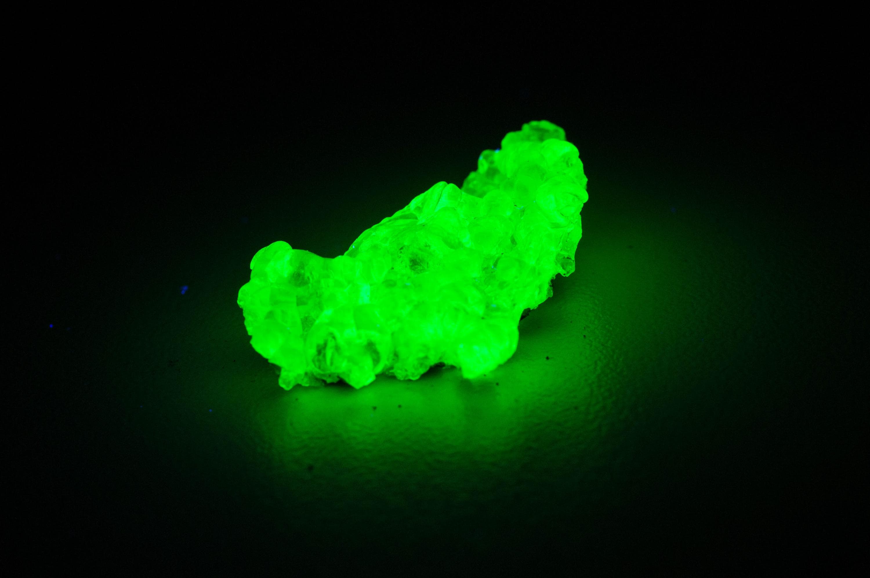 Hyalite Opal Specimen; Natural Untreated Erongo Namibia Fluorescent Opal; 17.955cts
