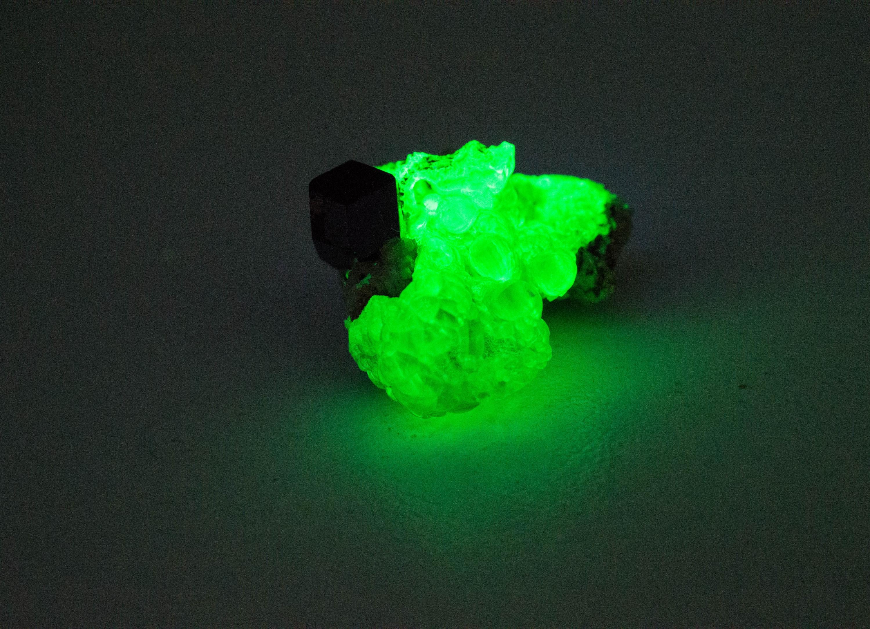 Hyalite Opal and Black Tourmaline Specimen; Natural Untreated Erongo Namibia Fluorescent Opal; 19.390cts