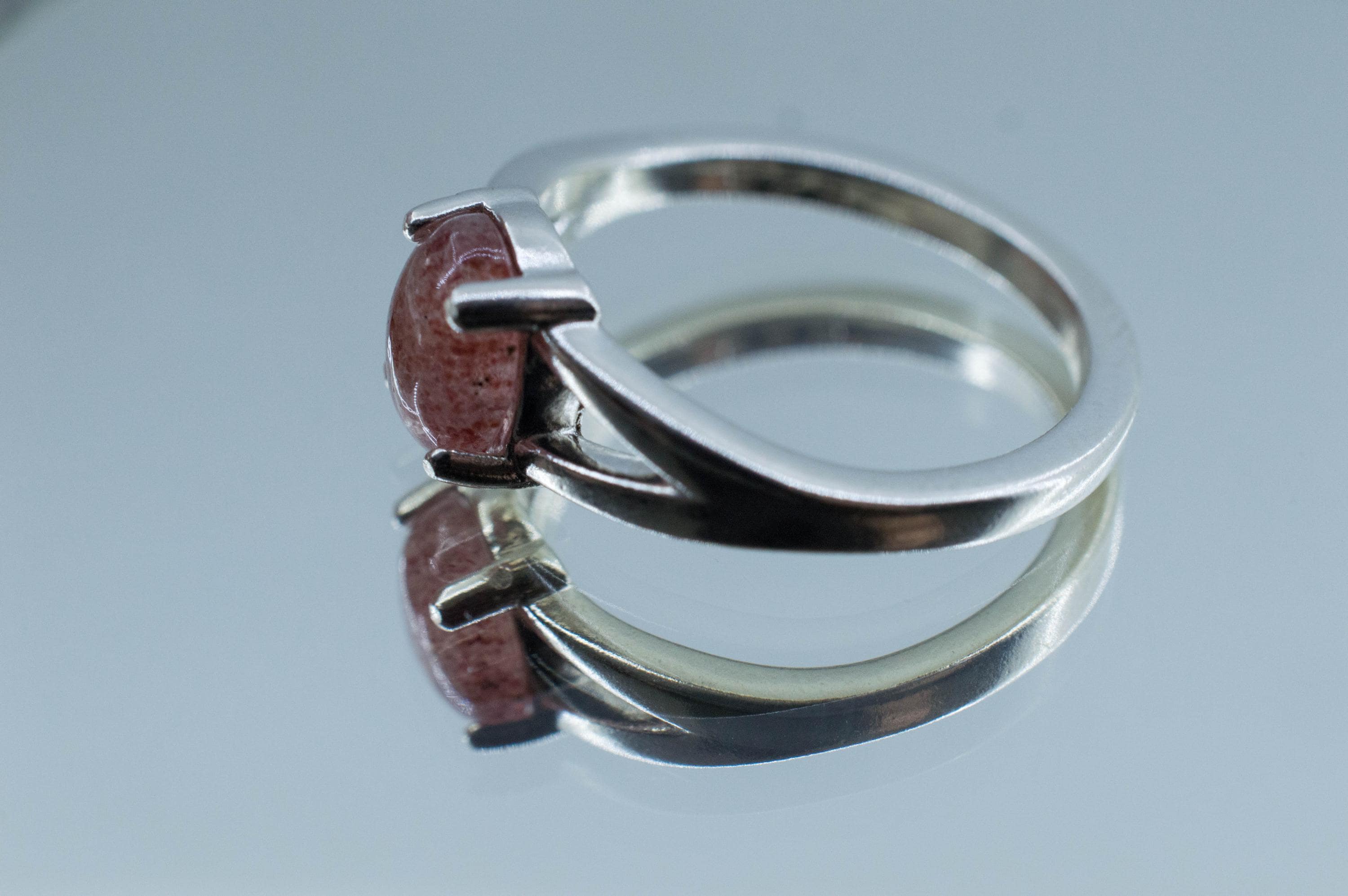Strawberry Quartz Ring; Natural Untreated Kazakhstan Quartz; 1.000cts