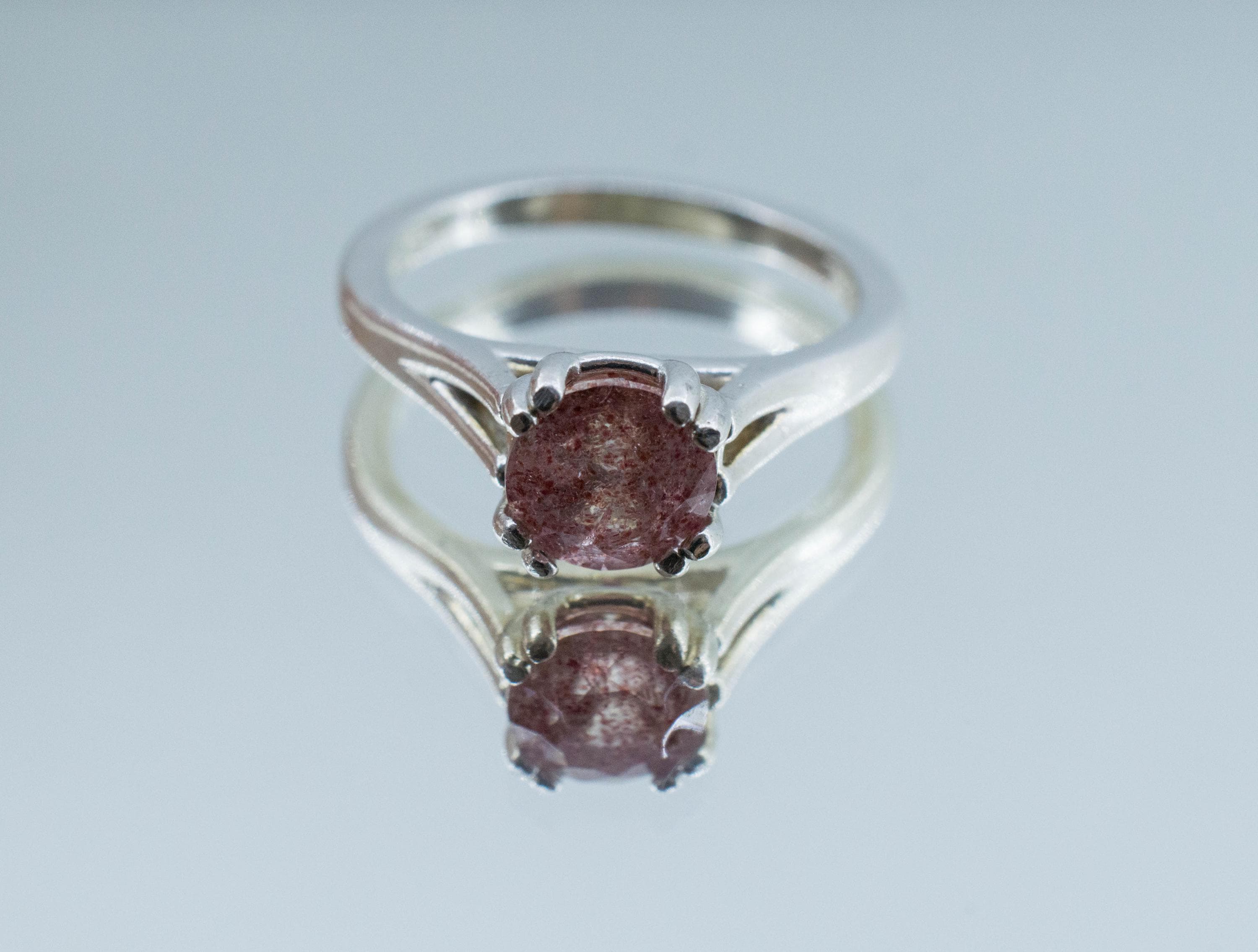 Strawberry Quartz Ring; Natural Untreated Kazakhstan Quartz; 1.350cts