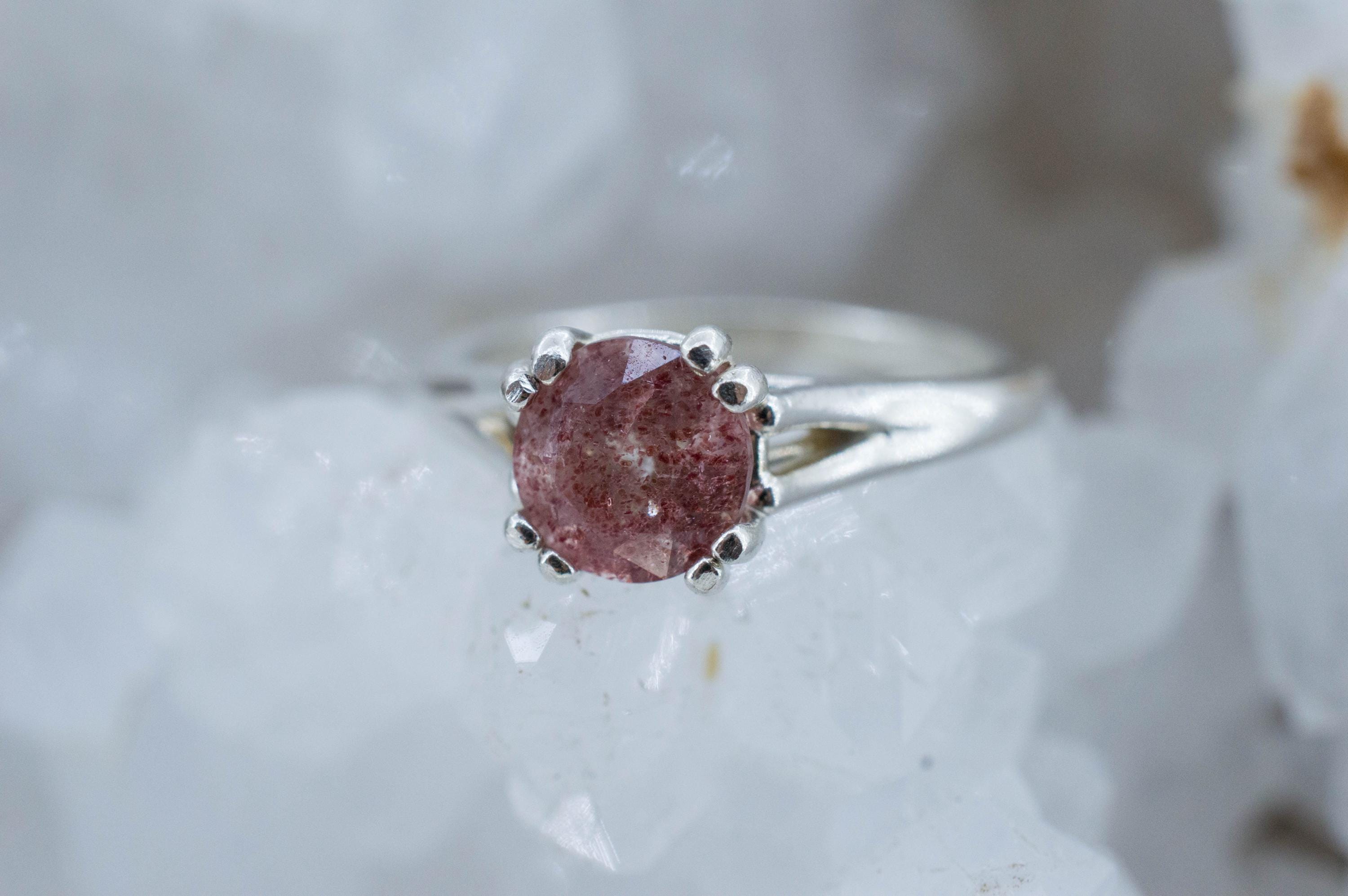 Strawberry Quartz Ring; Natural Untreated Kazakhstan Quartz; 1.350cts
