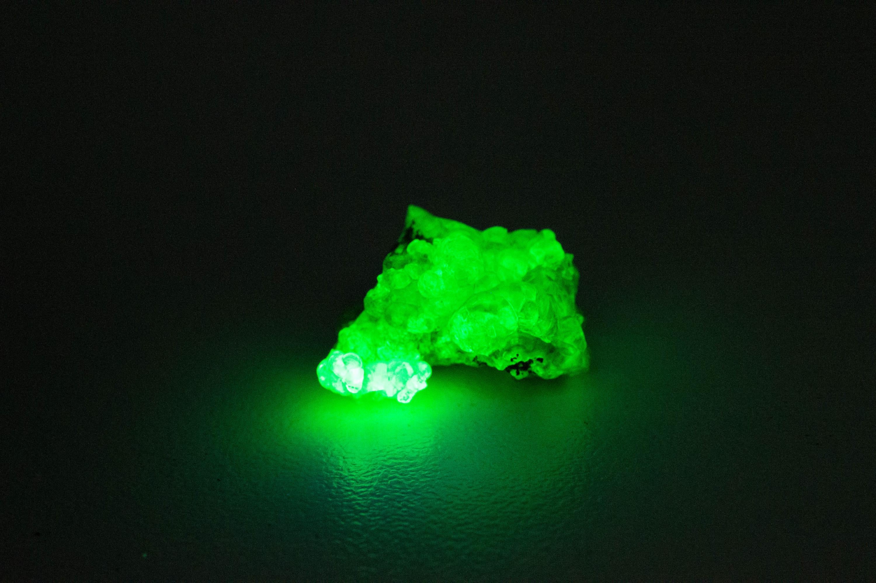 Hyalite Opal Specimen; Natural Untreated Erongo Namibia Fluorescent Opal; 13.615cts