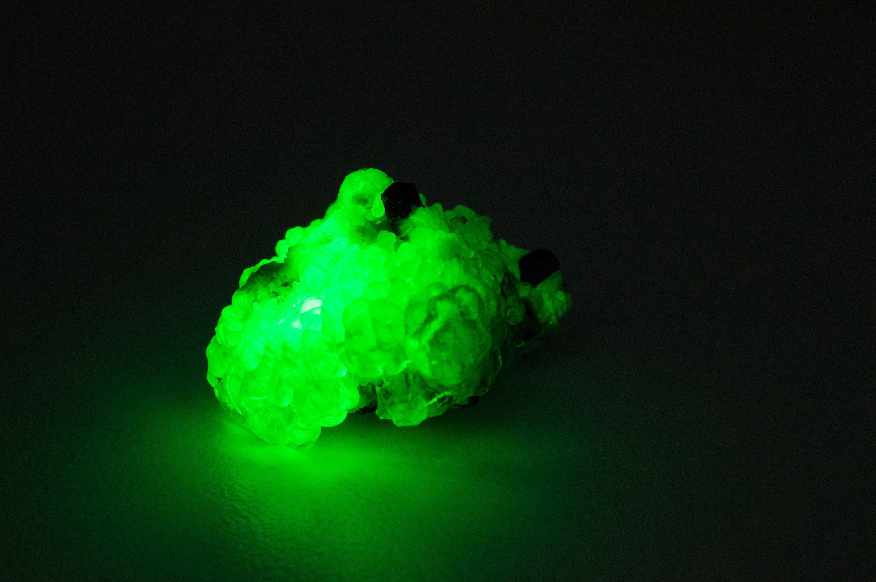 Hyalite Opal and Black Tourmaline Specimen; Natural Untreated Erongo Namibia Fluorescent Opal; 38.140cts