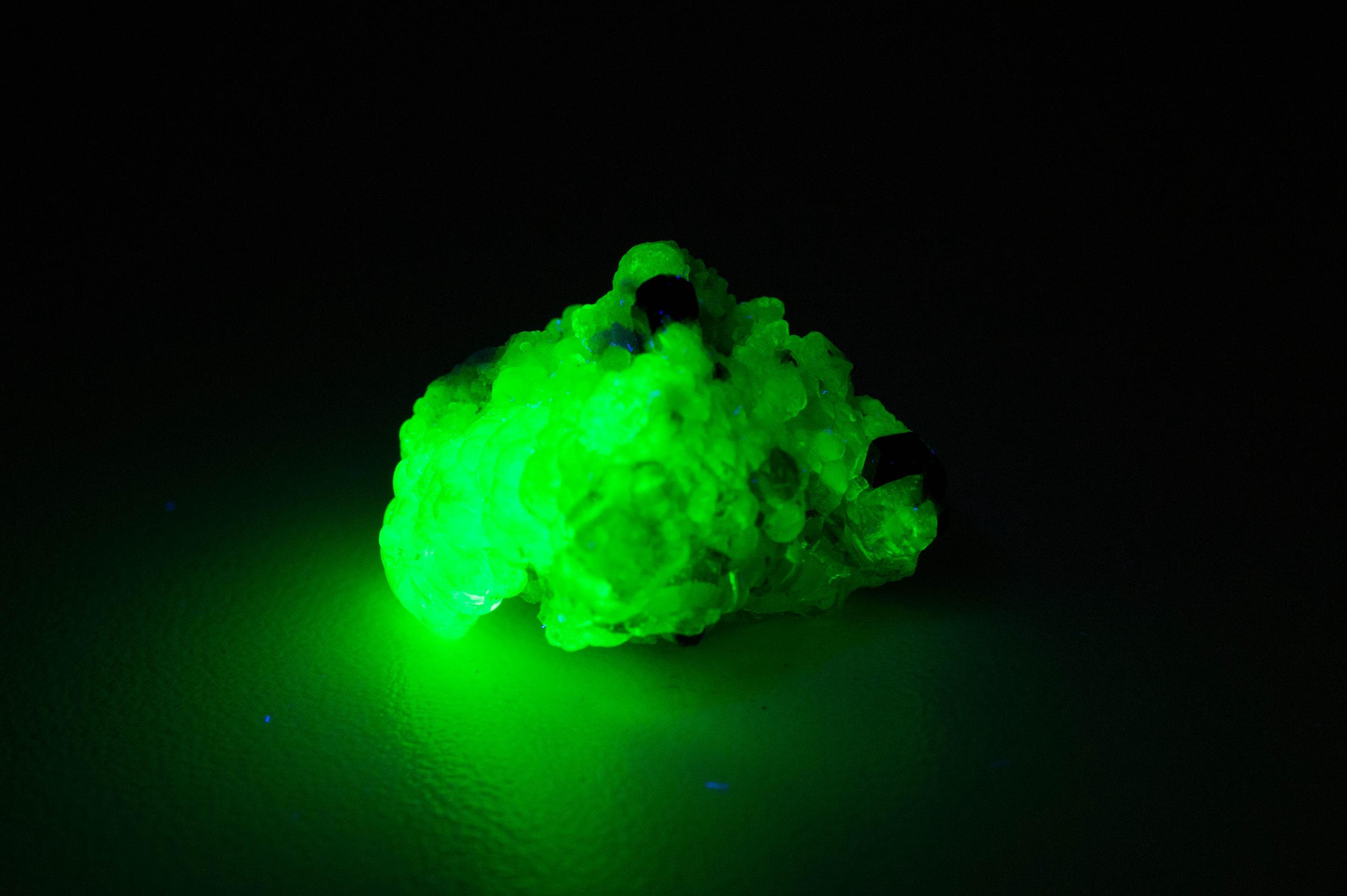 Hyalite Opal and Black Tourmaline Specimen; Natural Untreated Erongo Namibia Fluorescent Opal; 38.140cts