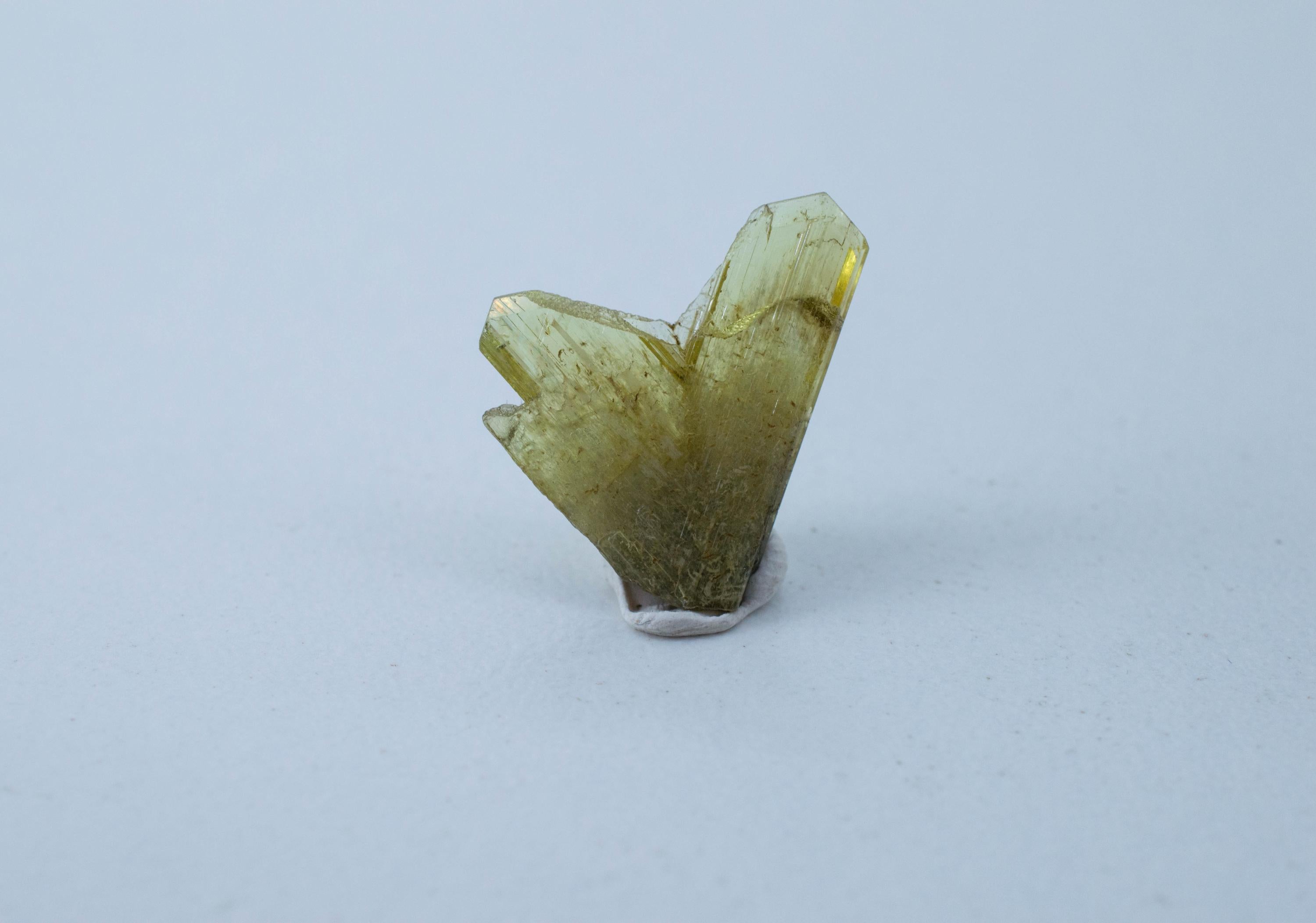Chrysoberyl Pegmatite, Natural Untreated Twin Chrysoberyl Specimen; 4.695cts