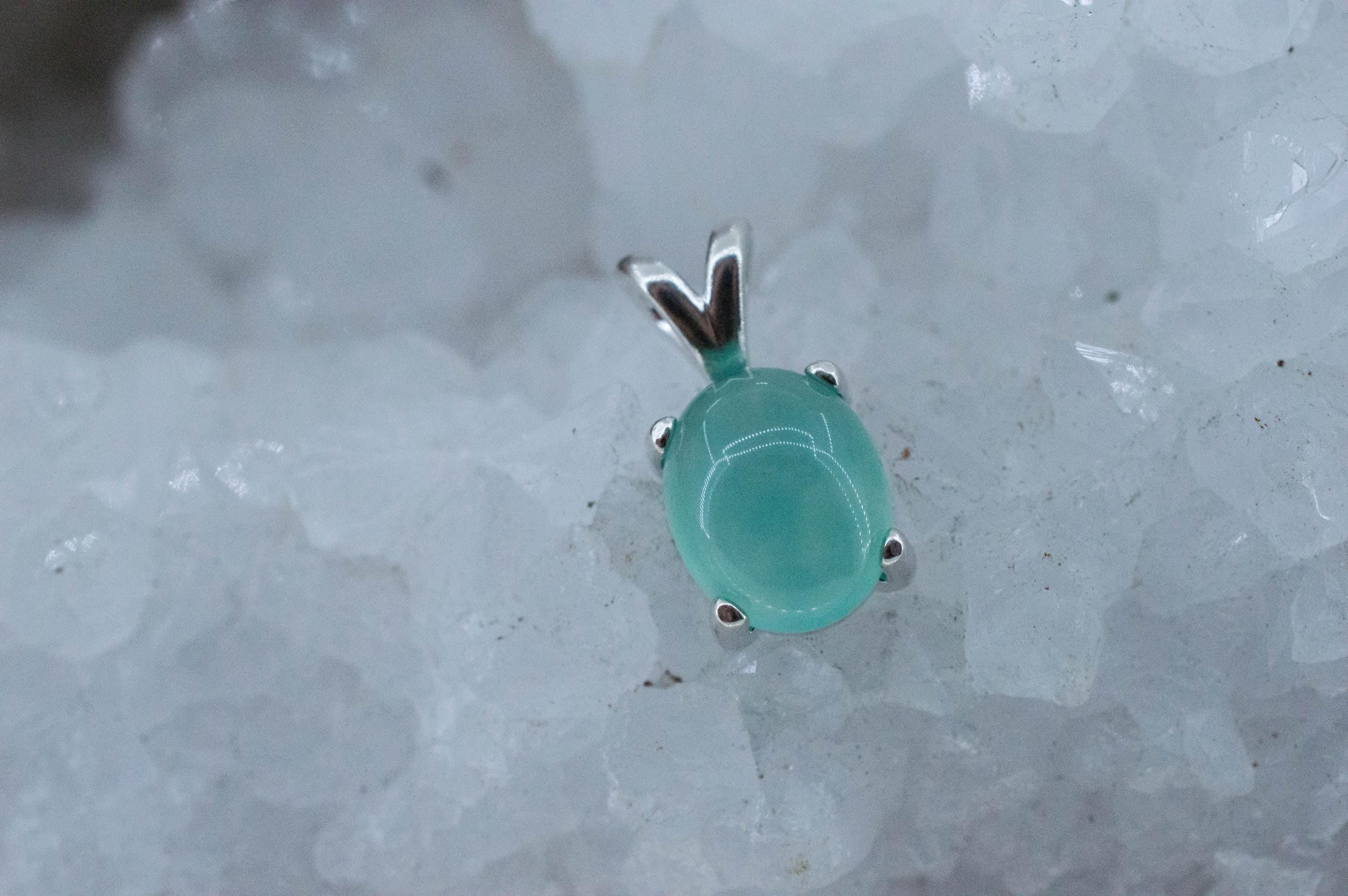 Aquaprase Pendant; Genuine Untreated African Aquaprase™; 3.695cts