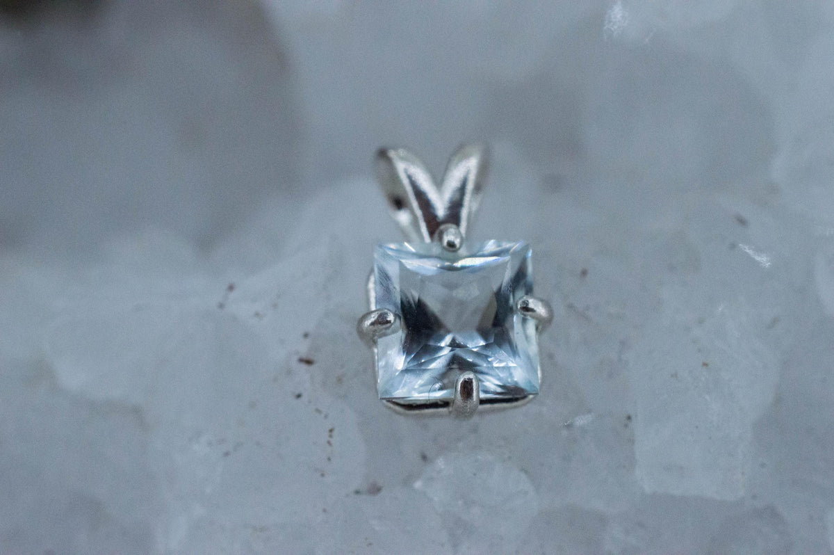 Aquamarine Pendant; Natural Untreated Brazil Aquamarine; 1.810cts