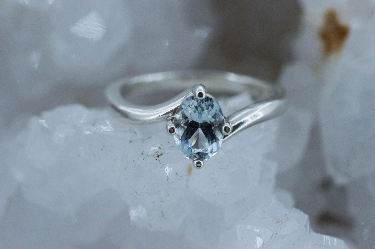 Aquamarine Ring, Natural Untreated Brazil Aquamarine; 0.735cts