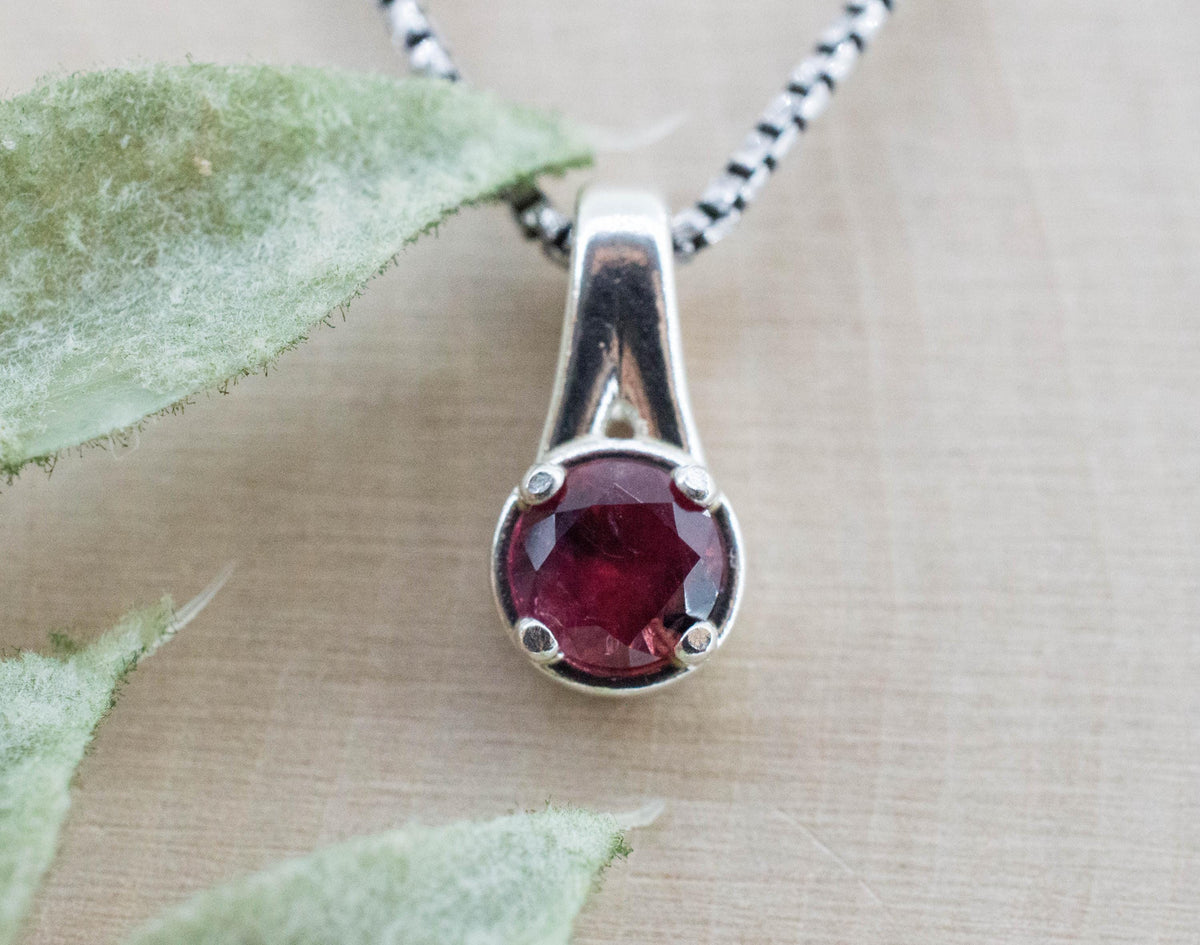Winza Ruby Sapphire Pendant; Natural Untreated Tanzania Ruby; 0.680cts