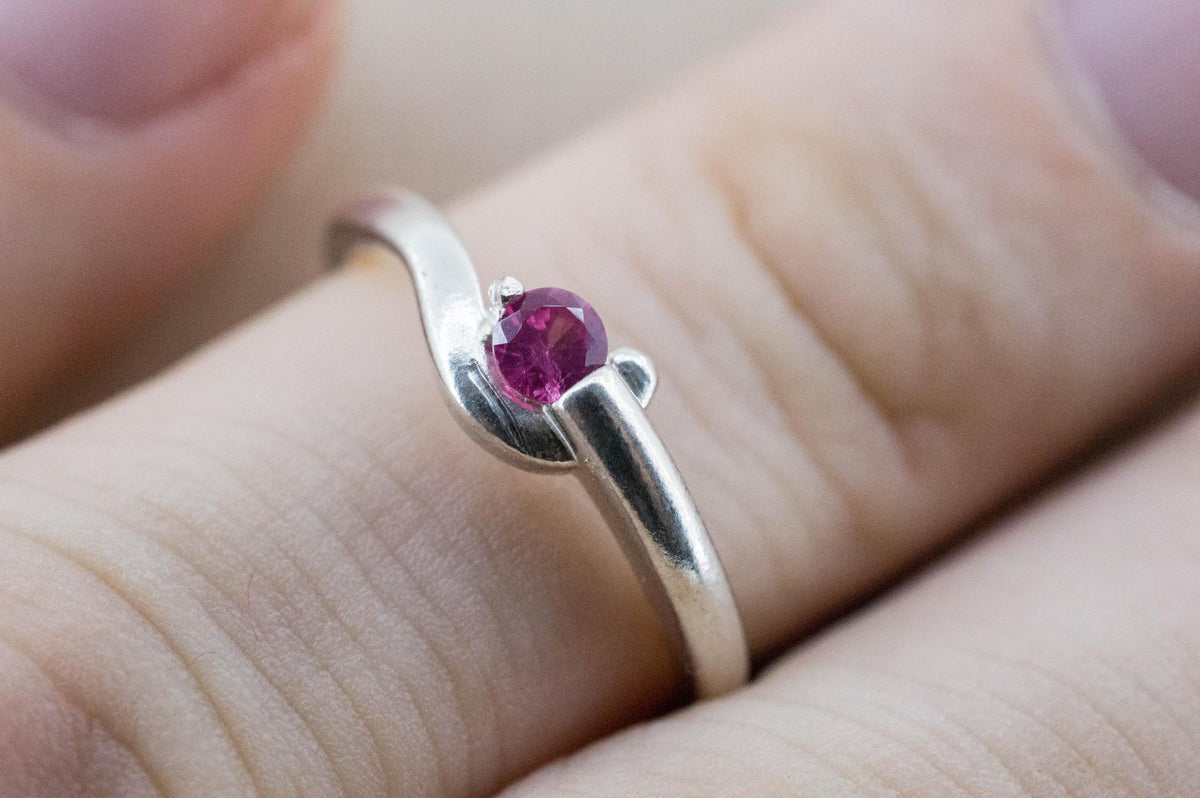 Winza Ruby Ring; Natural Untreated Tanzania Ruby; 0.105cts