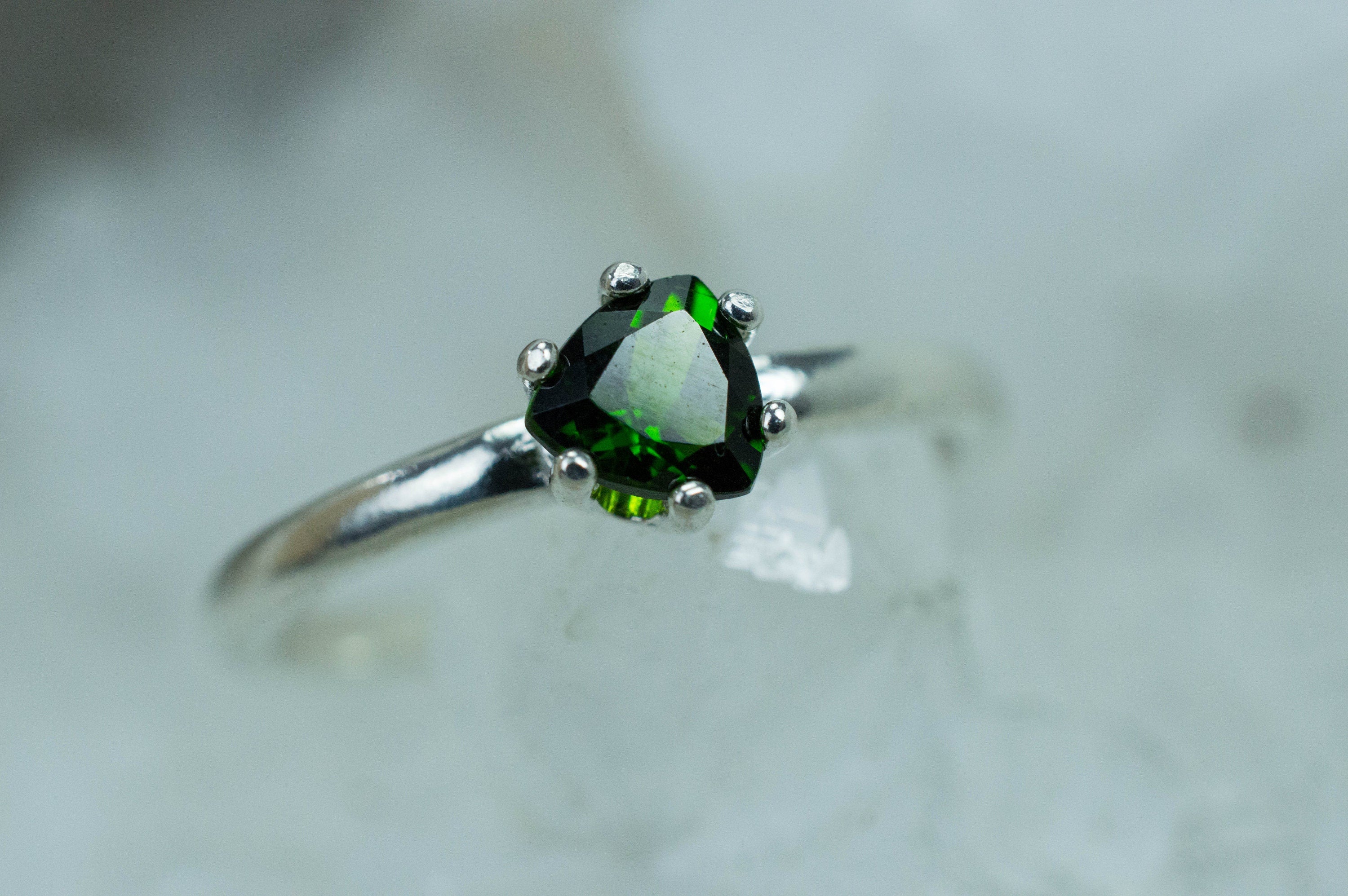 Chrome Diopside Ring; Natural Untreated Siberian Diopside - Mark Oliver Gems