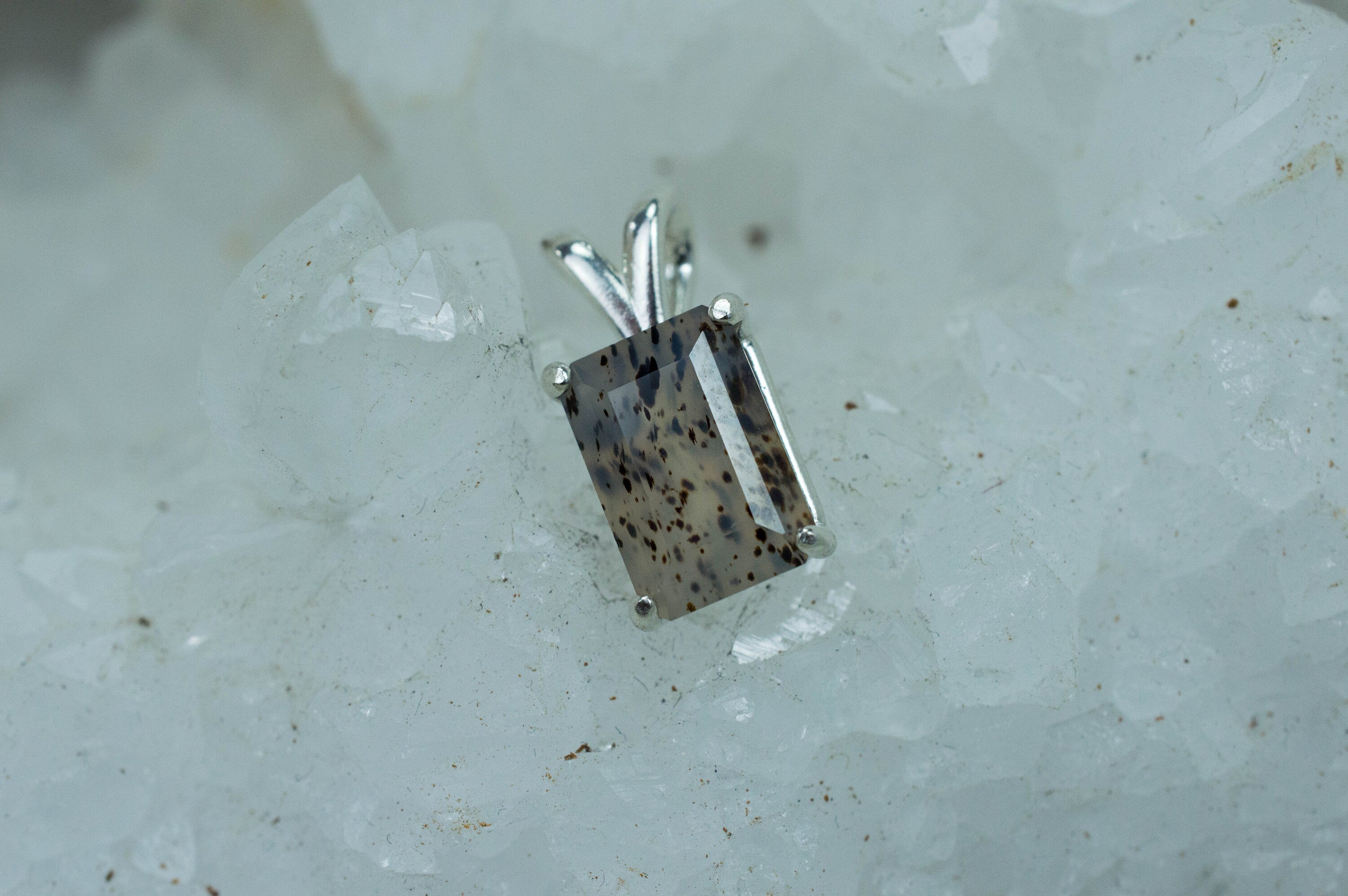 Montana Moss Agate Pendant, Natural Untreated Montana Agate; 2.445cts - Mark Oliver Gems