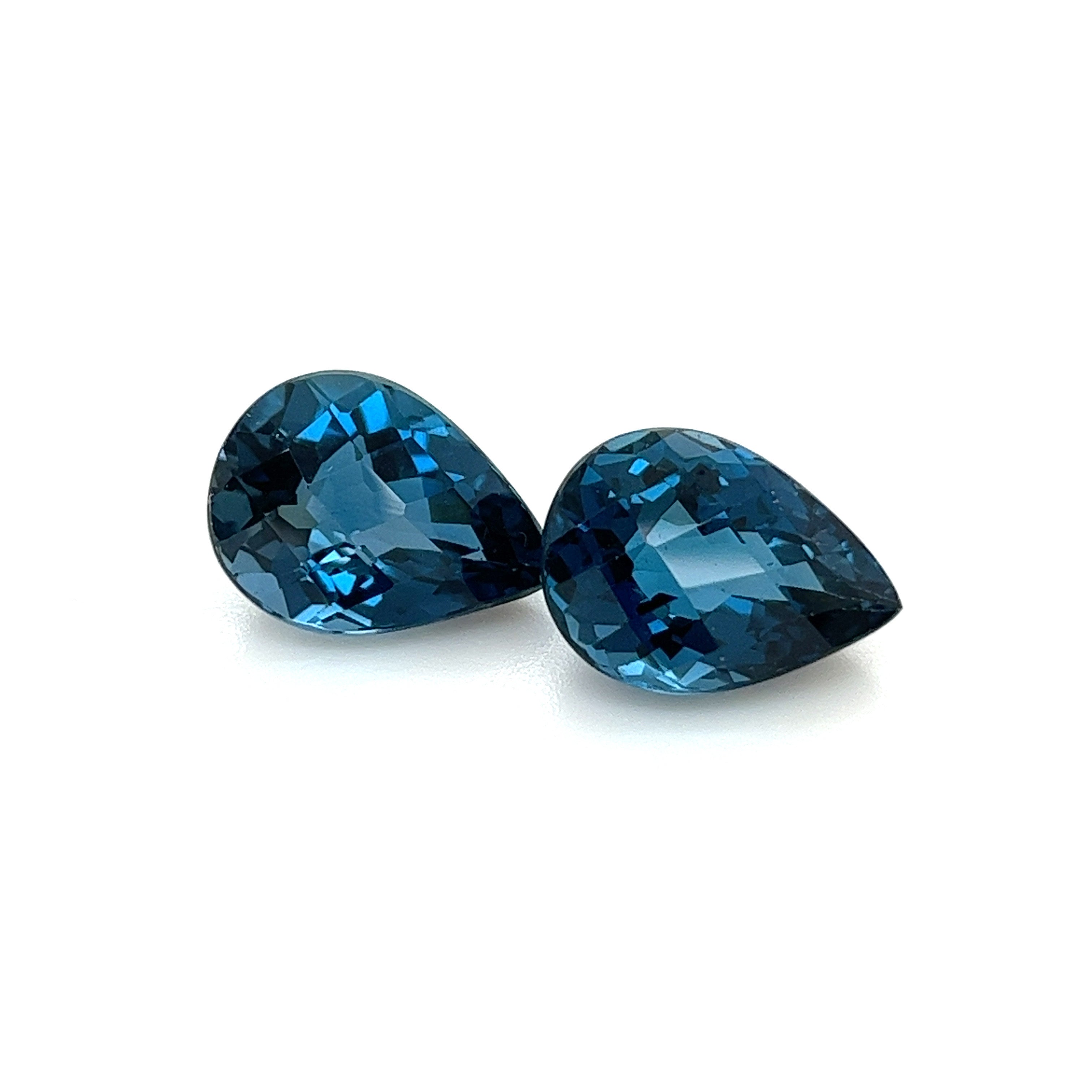London Blue Topaz Gemstones; Natural Brazil Topaz, 13.870cts - Mark Oliver Gems