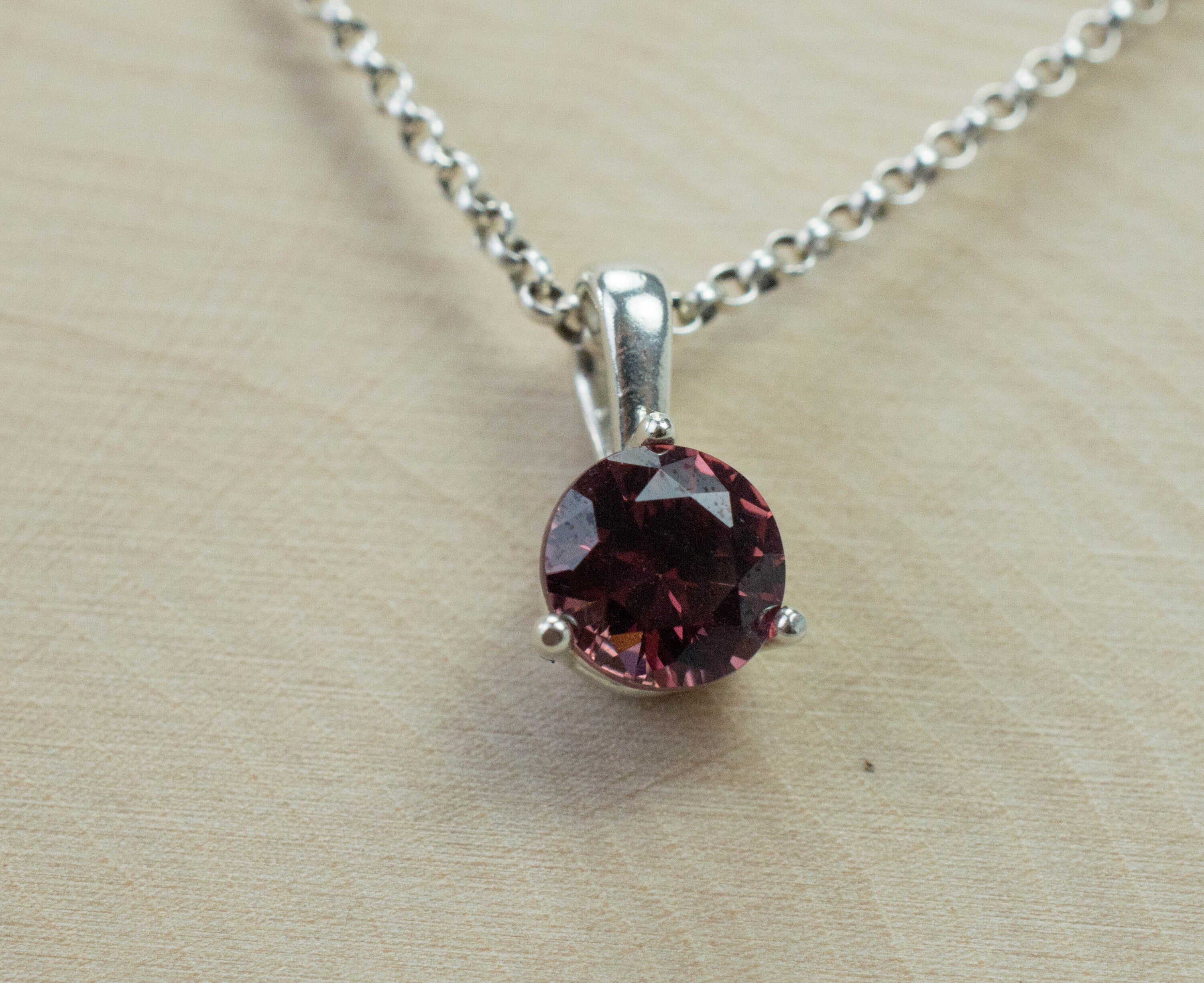 Rhodolite Garnet Pendant; Genuine Untreated Tanzanian Garnet; 1.275cts - Mark Oliver Gems