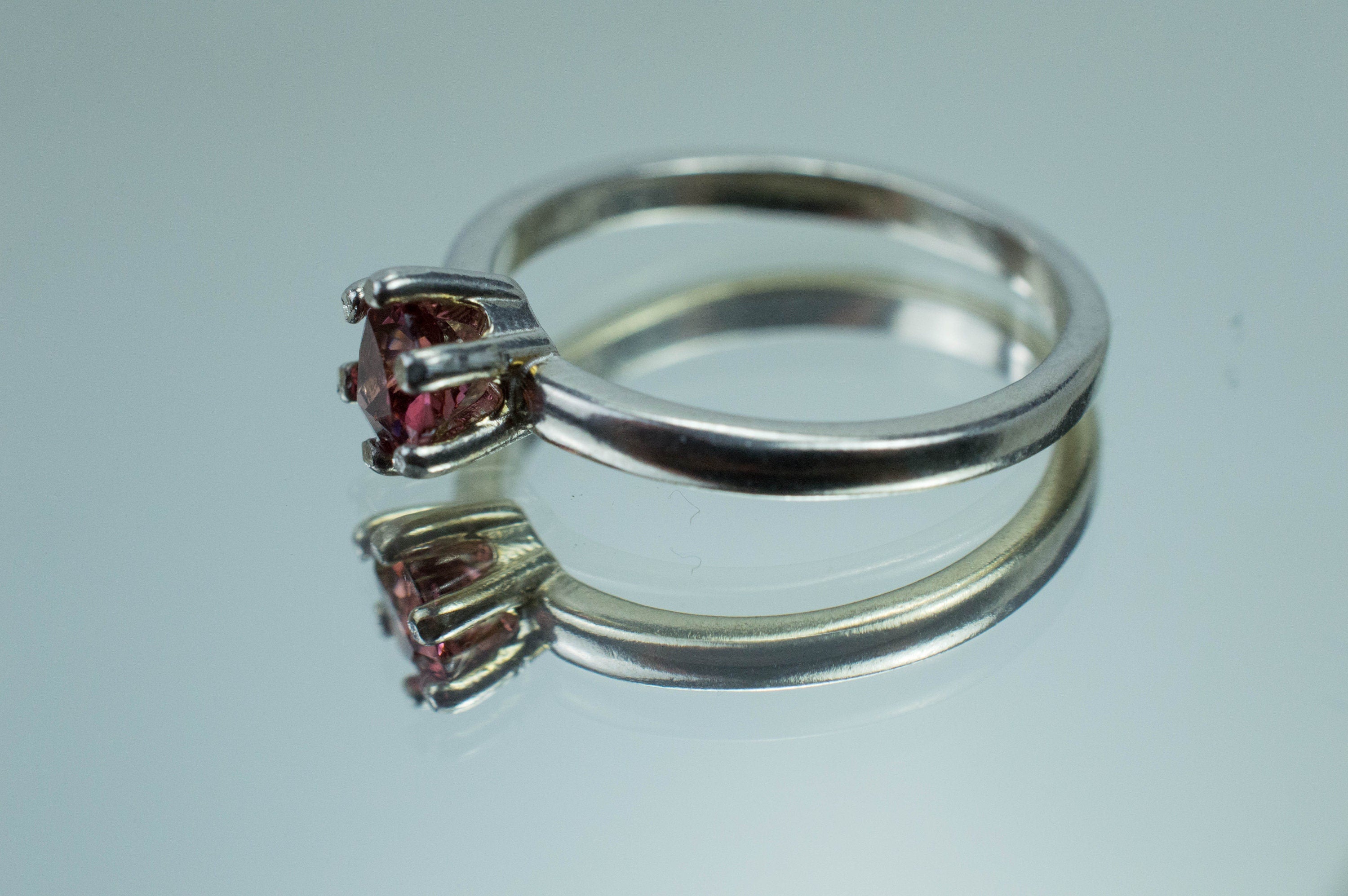 Rhodolite Garnet Ring; Genuine Untreated North Carolina Garnet; 0.585cts - Mark Oliver Gems