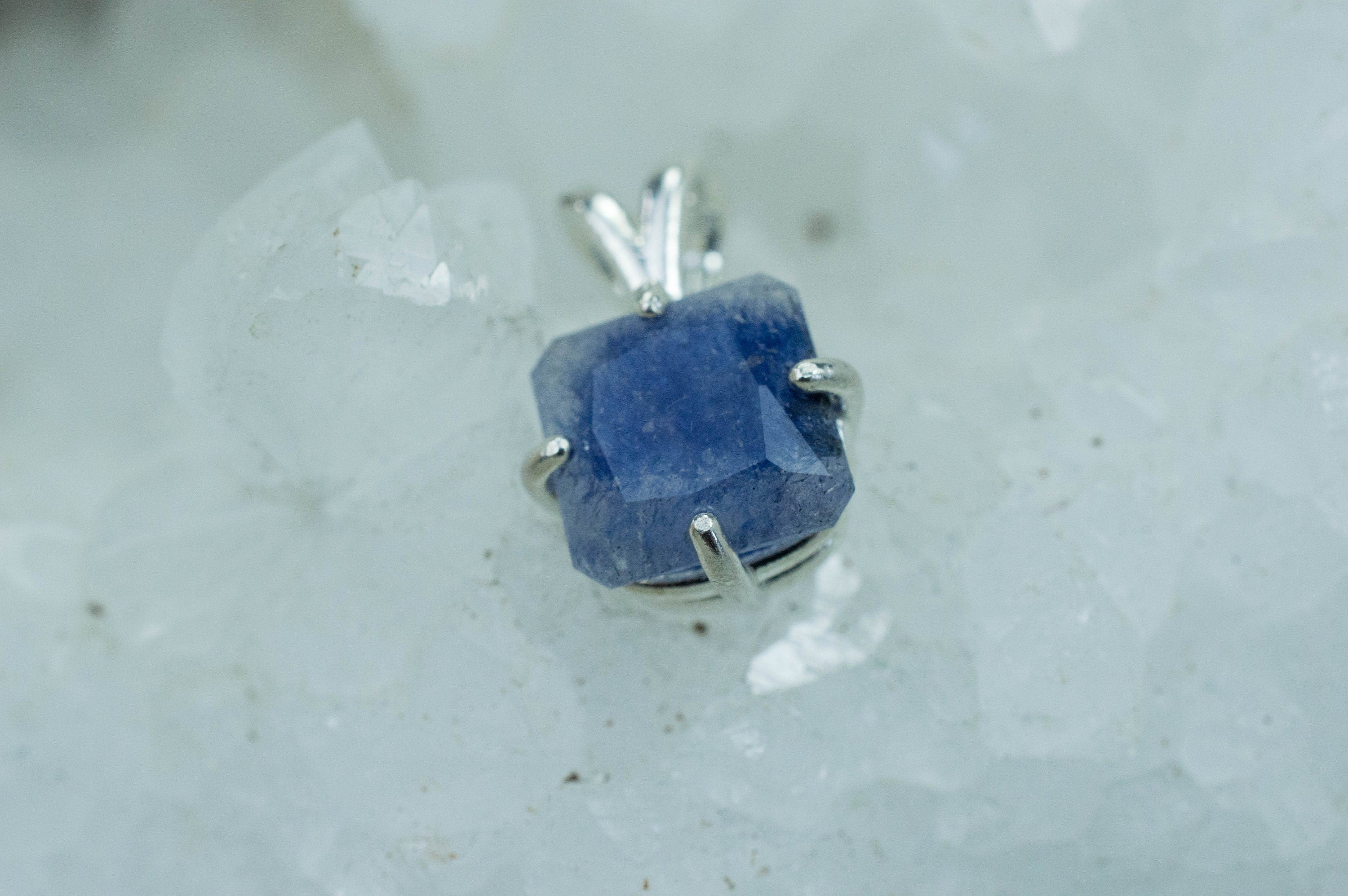 Dumortierite Quartz Pendant; Natural Untreated Brazil Dumortierite; 3.000cts - Mark Oliver Gems