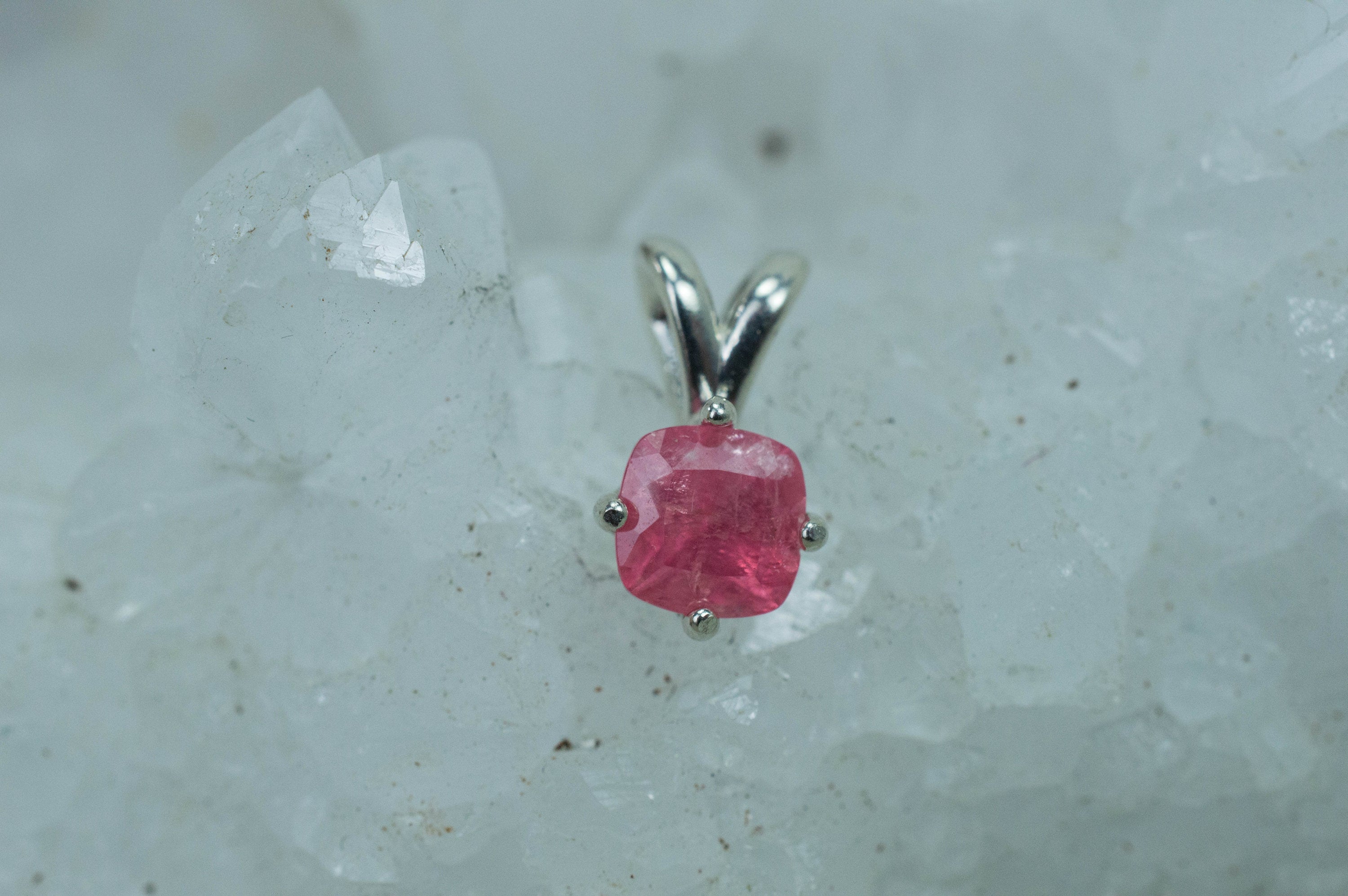 Rhodochrosite Pendant; Genuine Untreated USA Sweet Home Rhodochrosite; 1.140cts - Mark Oliver Gems