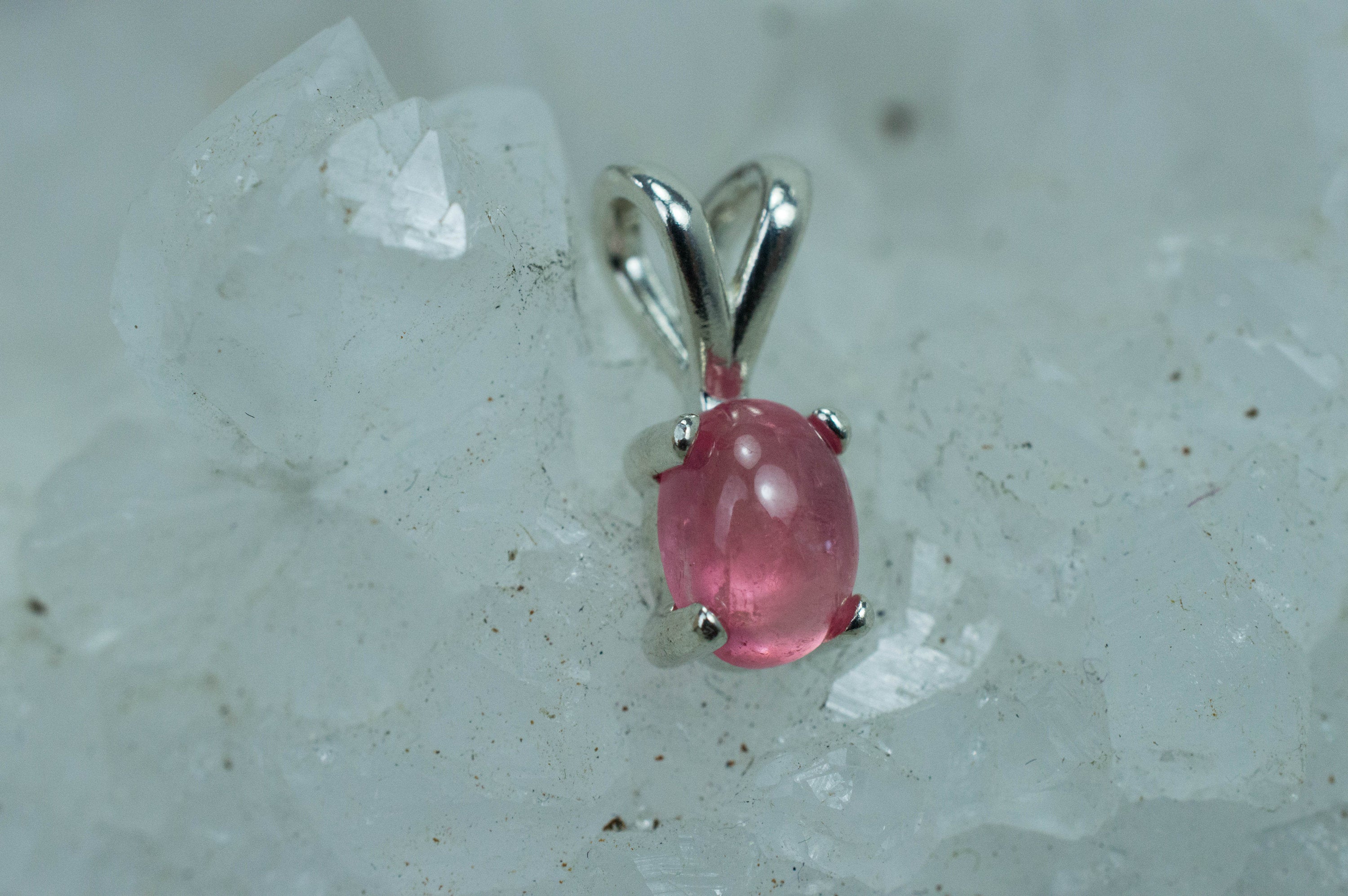 Rhodochrosite Pendant; Genuine Untreated USA Sweet Home Rhodochrosite; 1.450cts - Mark Oliver Gems