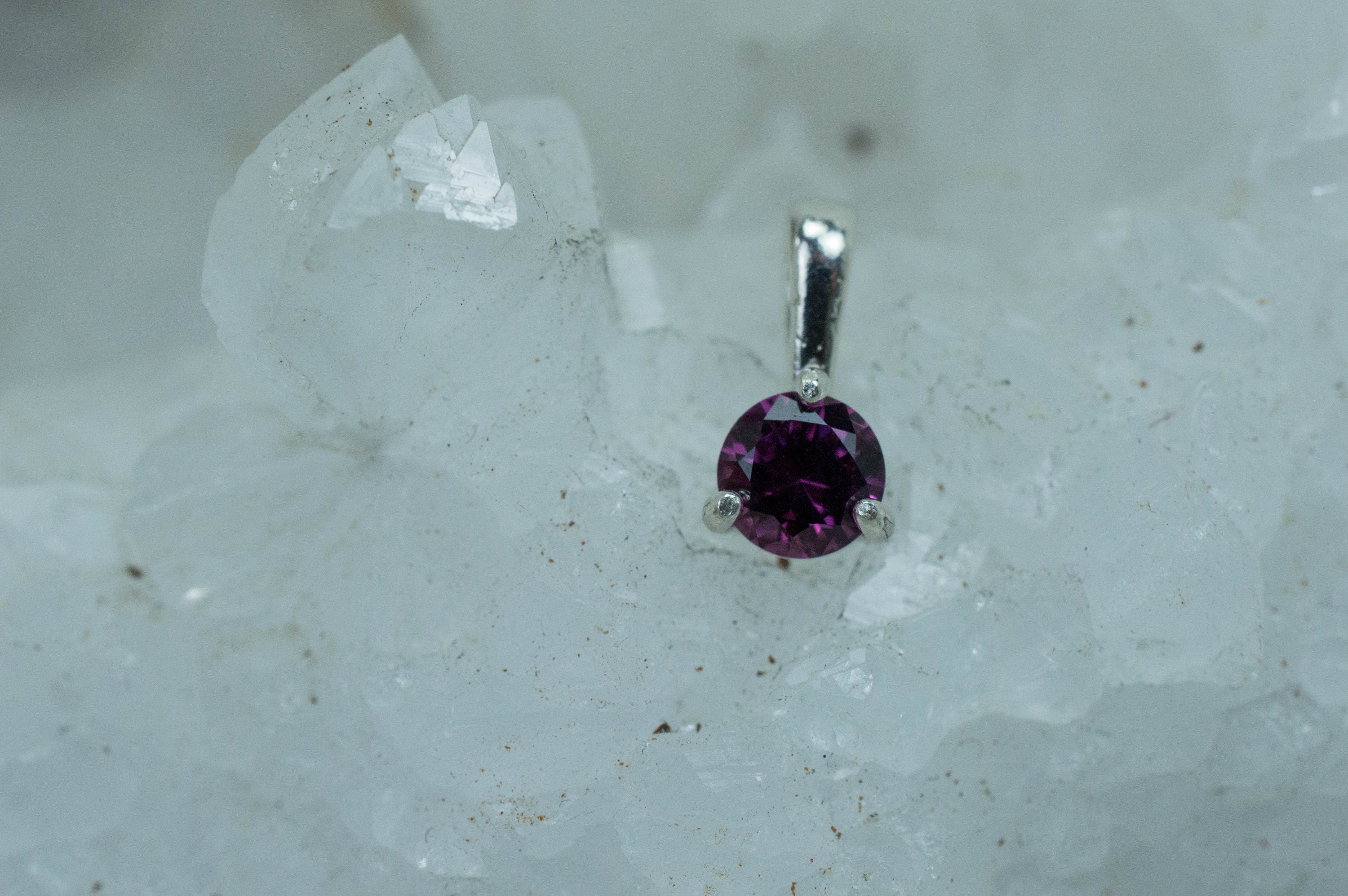 Purple Garnet Pendant; Natural Untreated Mozambique Garnet; 0.600cts