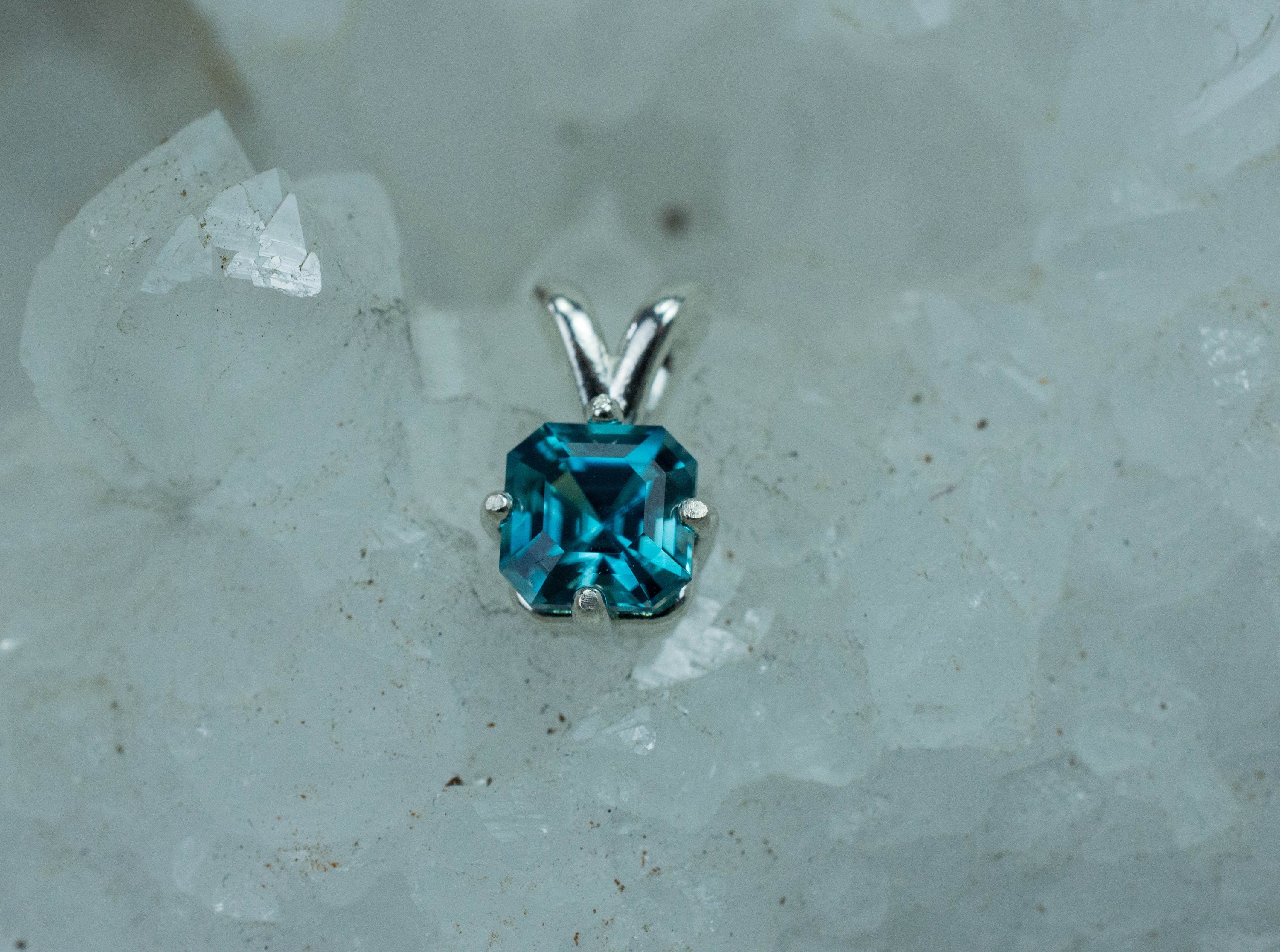 Blue Zircon Pendant, Natural Cambodian Zircon; 1.620cts