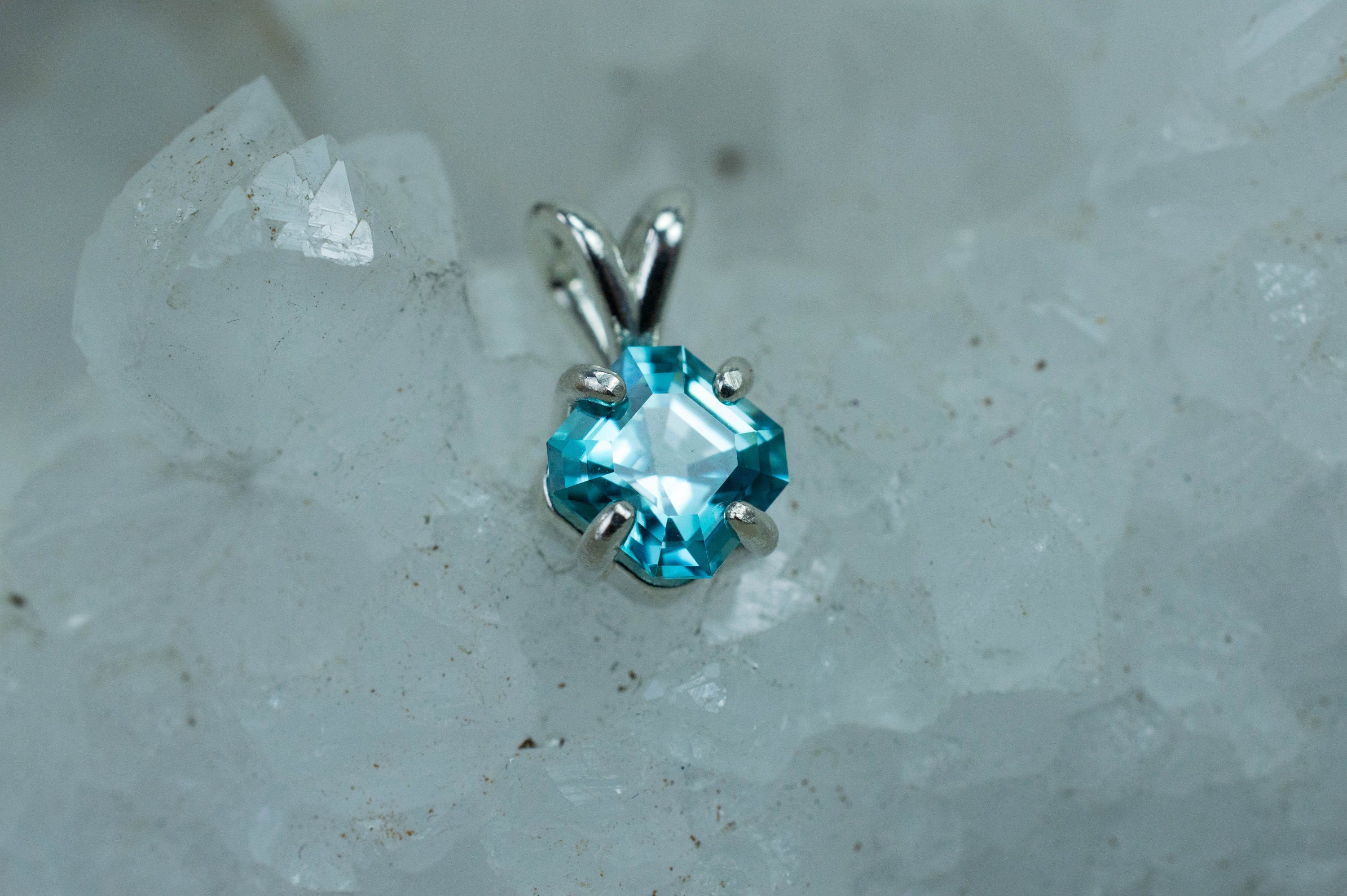 Blue Zircon Pendant, Natural Cambodian Zircon; 1.870cts